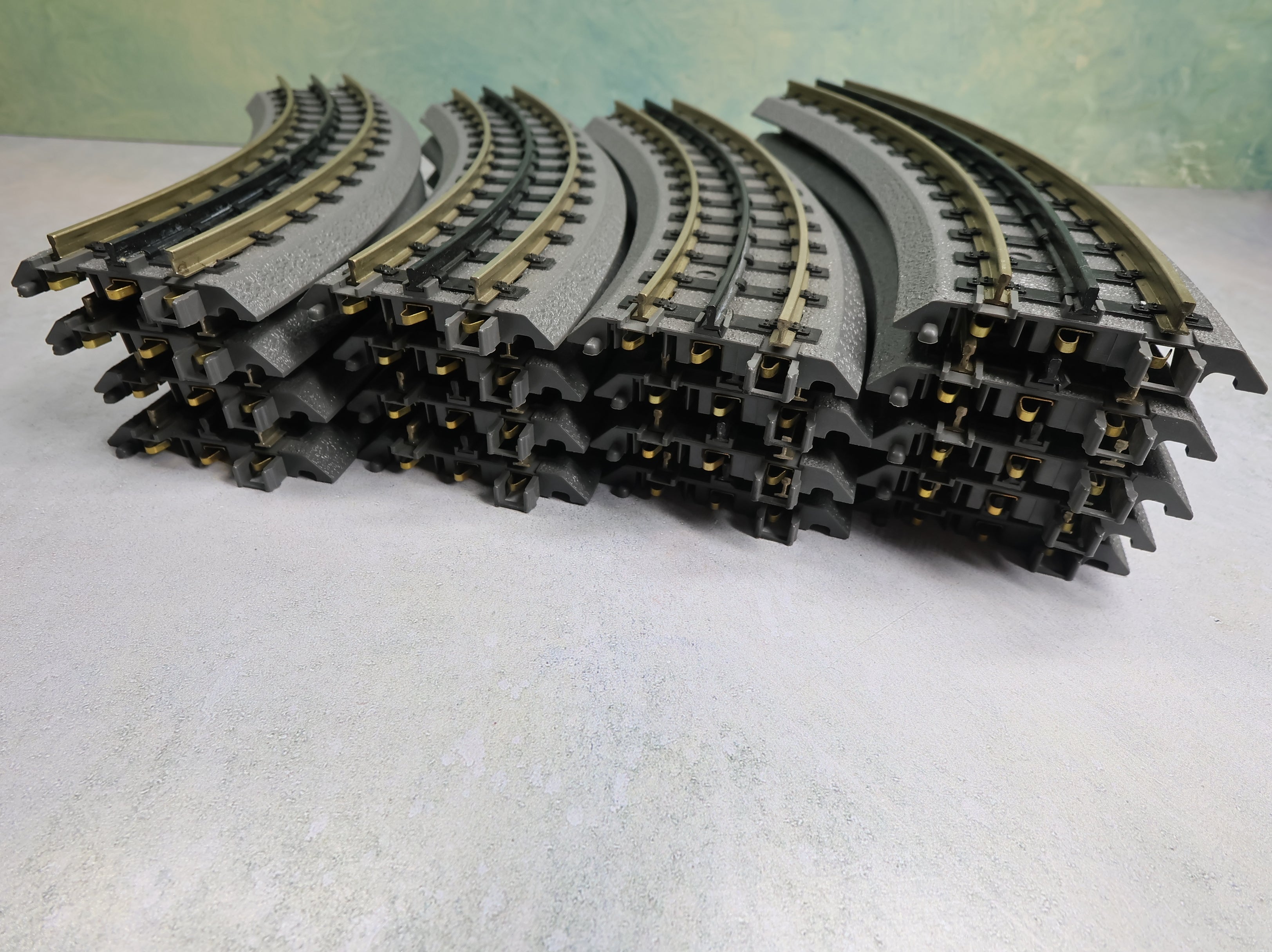 USED MTH O RealTrax O-31 Curve Track (17 pcs)