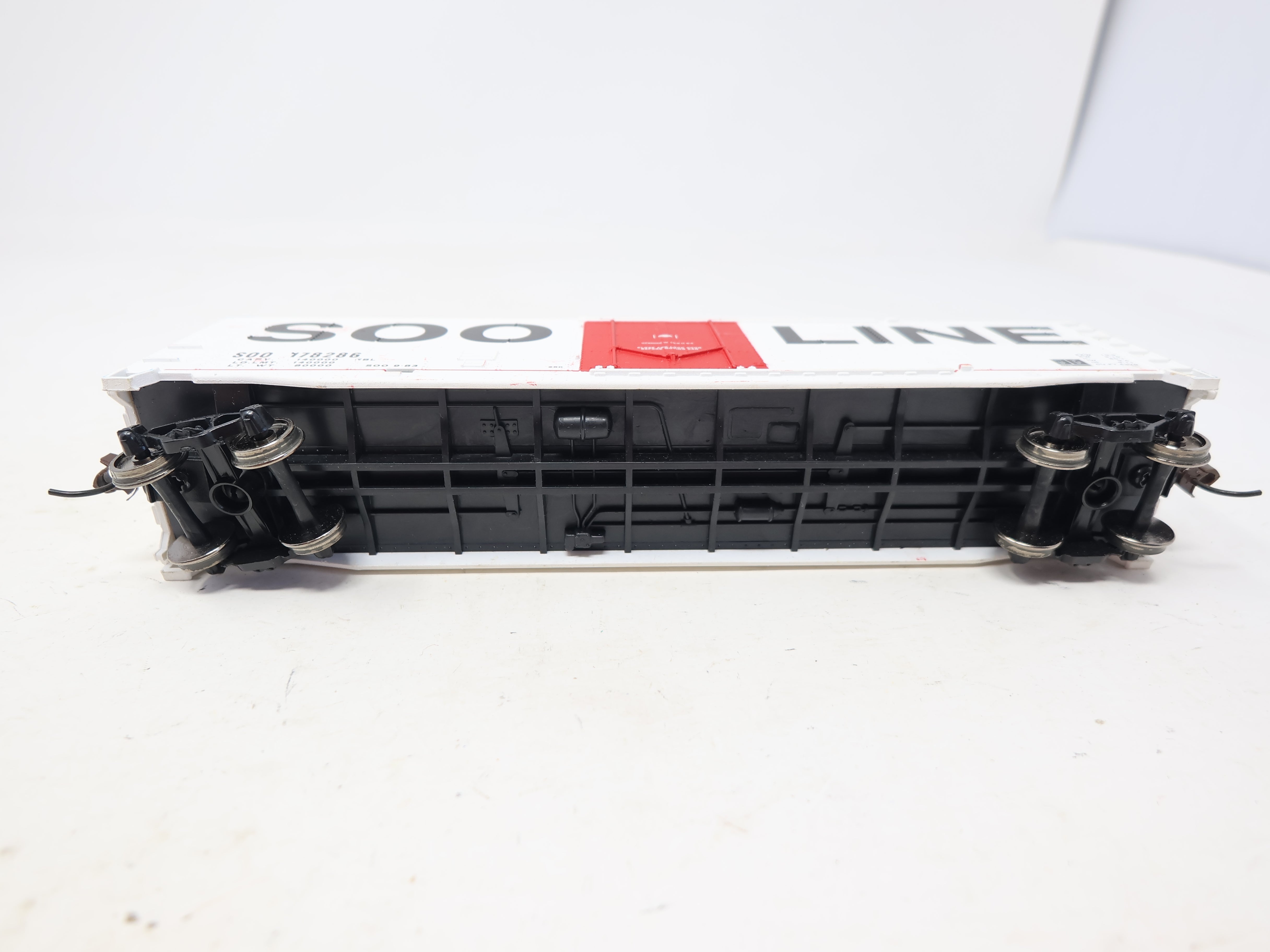 USED Walthers HO Scale, 50' Box Car, SOO Line SOO #178286