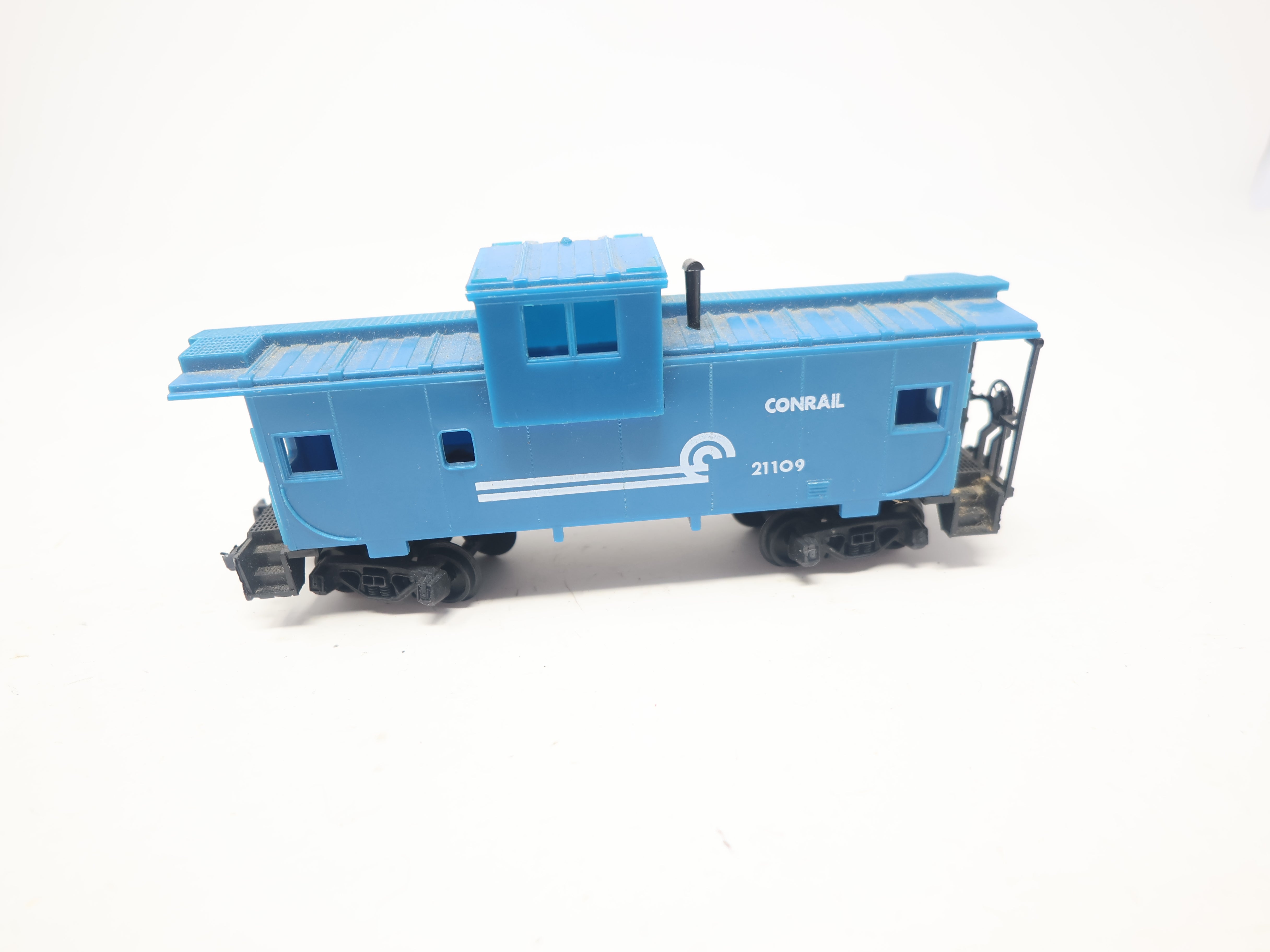 USED HO Scale, Caboose, Conrail #21109