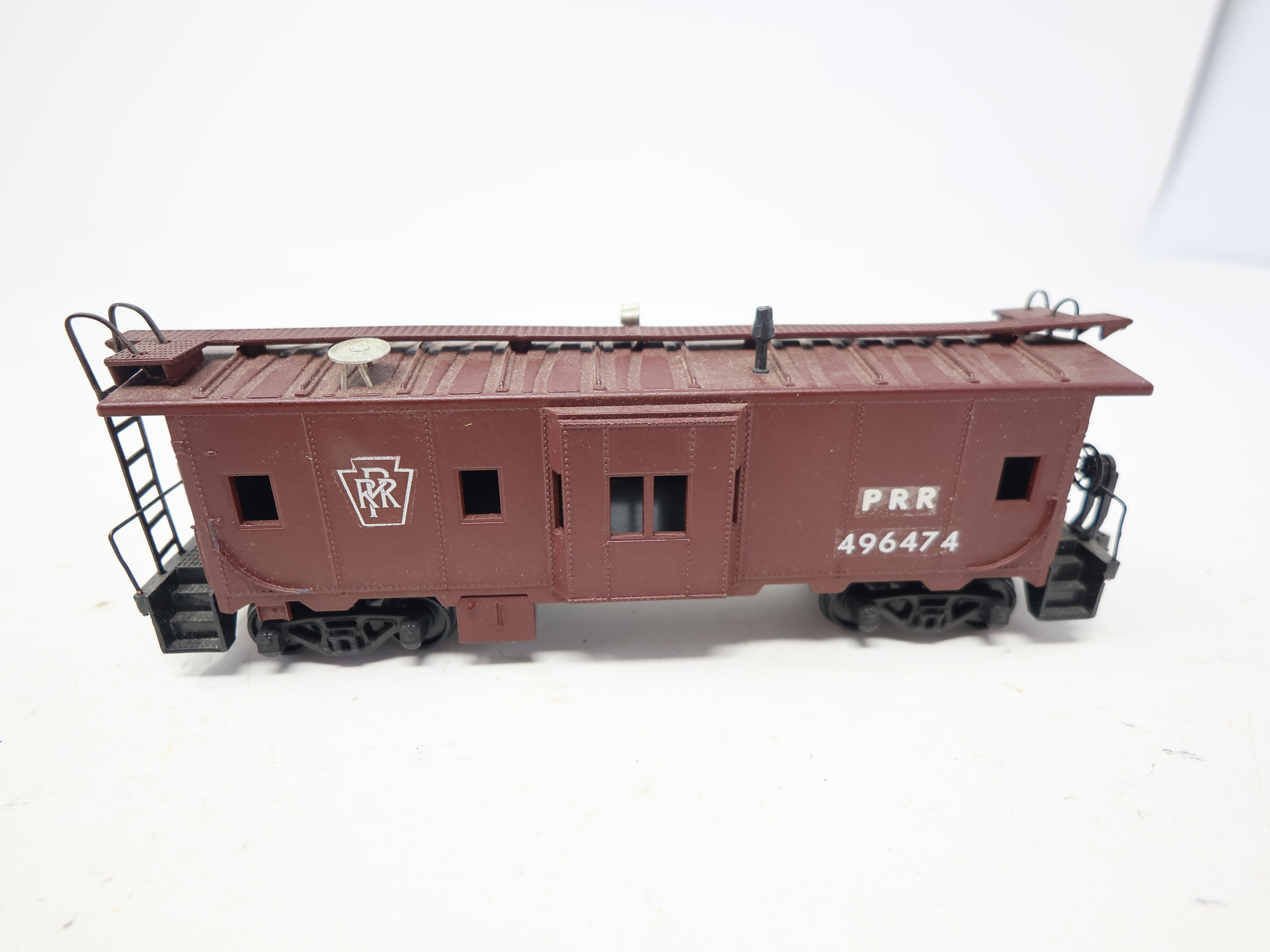 USED Athearn HO Scale, Bay Window Caboose, Pennsylvania PRR #496474