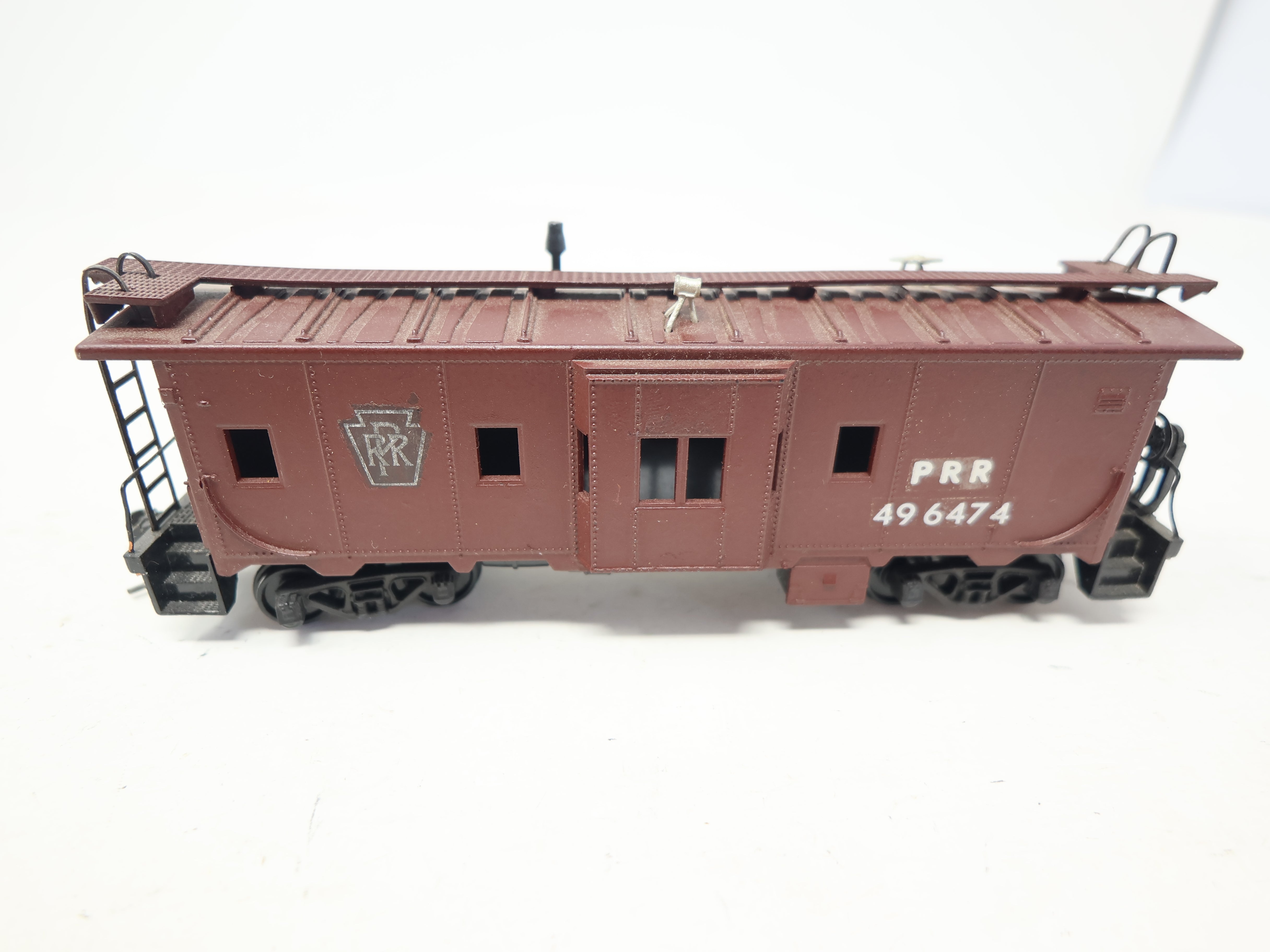 USED Athearn HO Scale, Bay Window Caboose, Pennsylvania PRR #496474