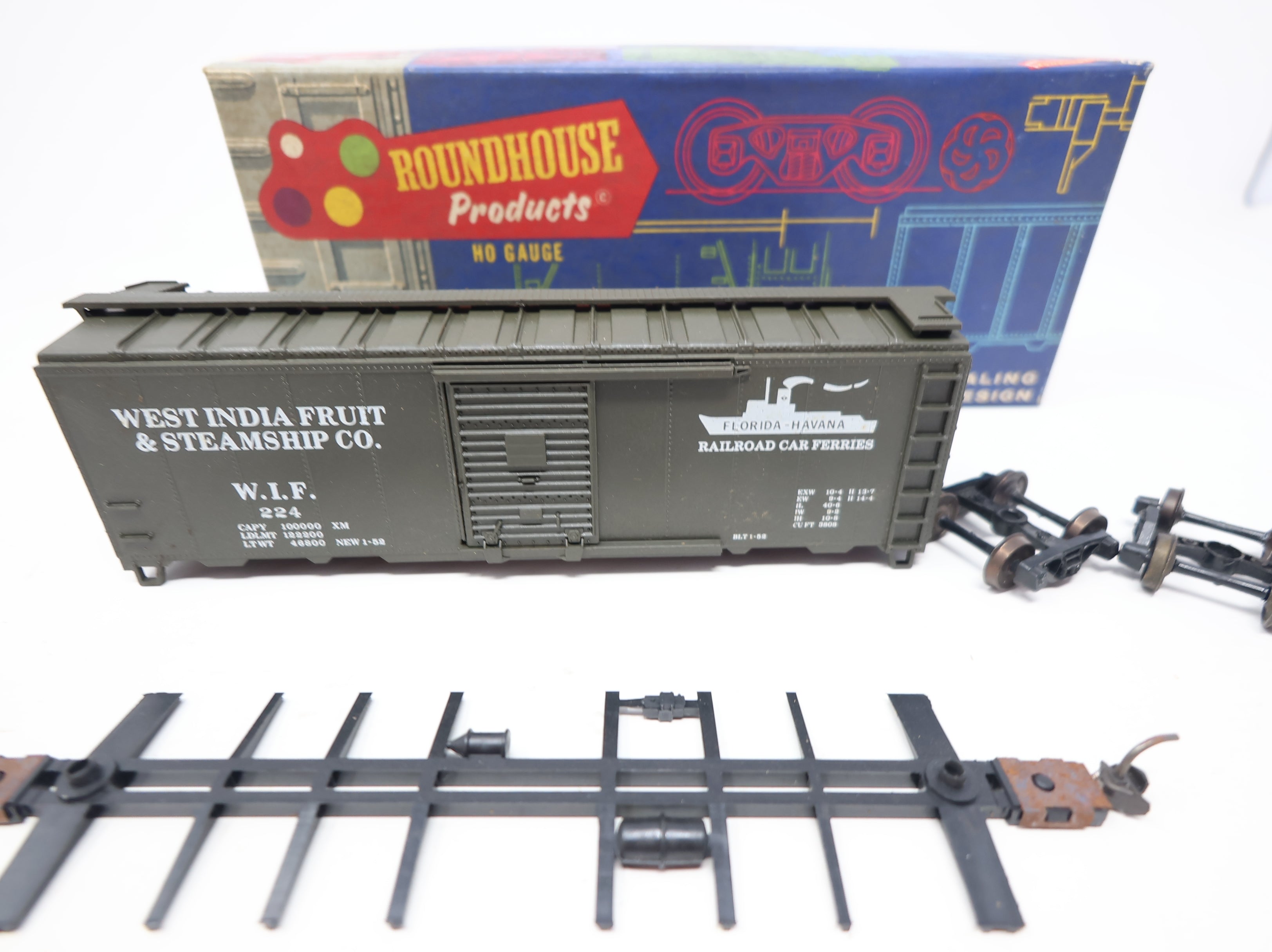 USED Athearn HO Scale 40' Steel Box Car West India Fruit and Steamship WIF #224 KIT