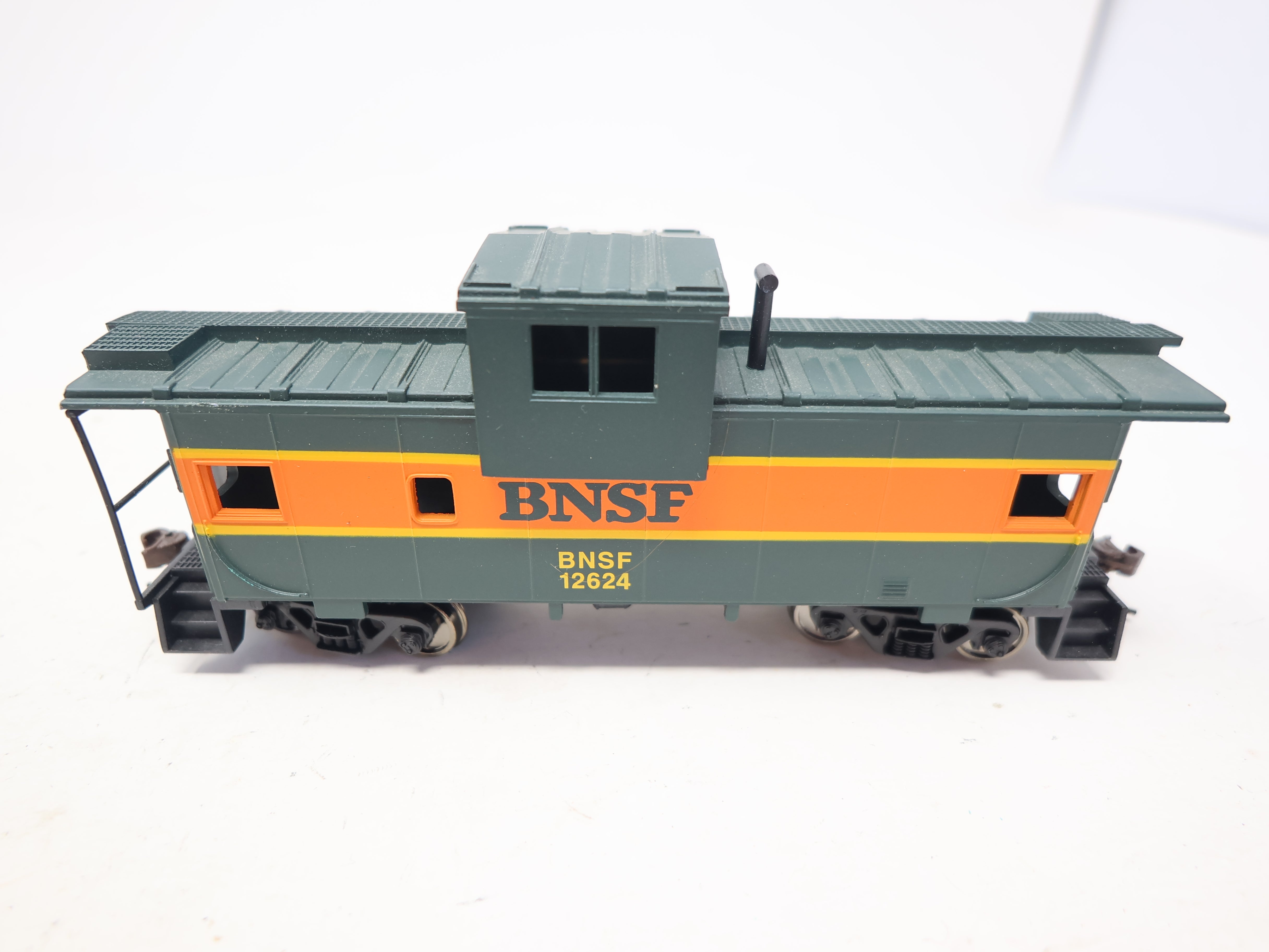 USED Walthers HO Scale, Caboose, BNSF #12624