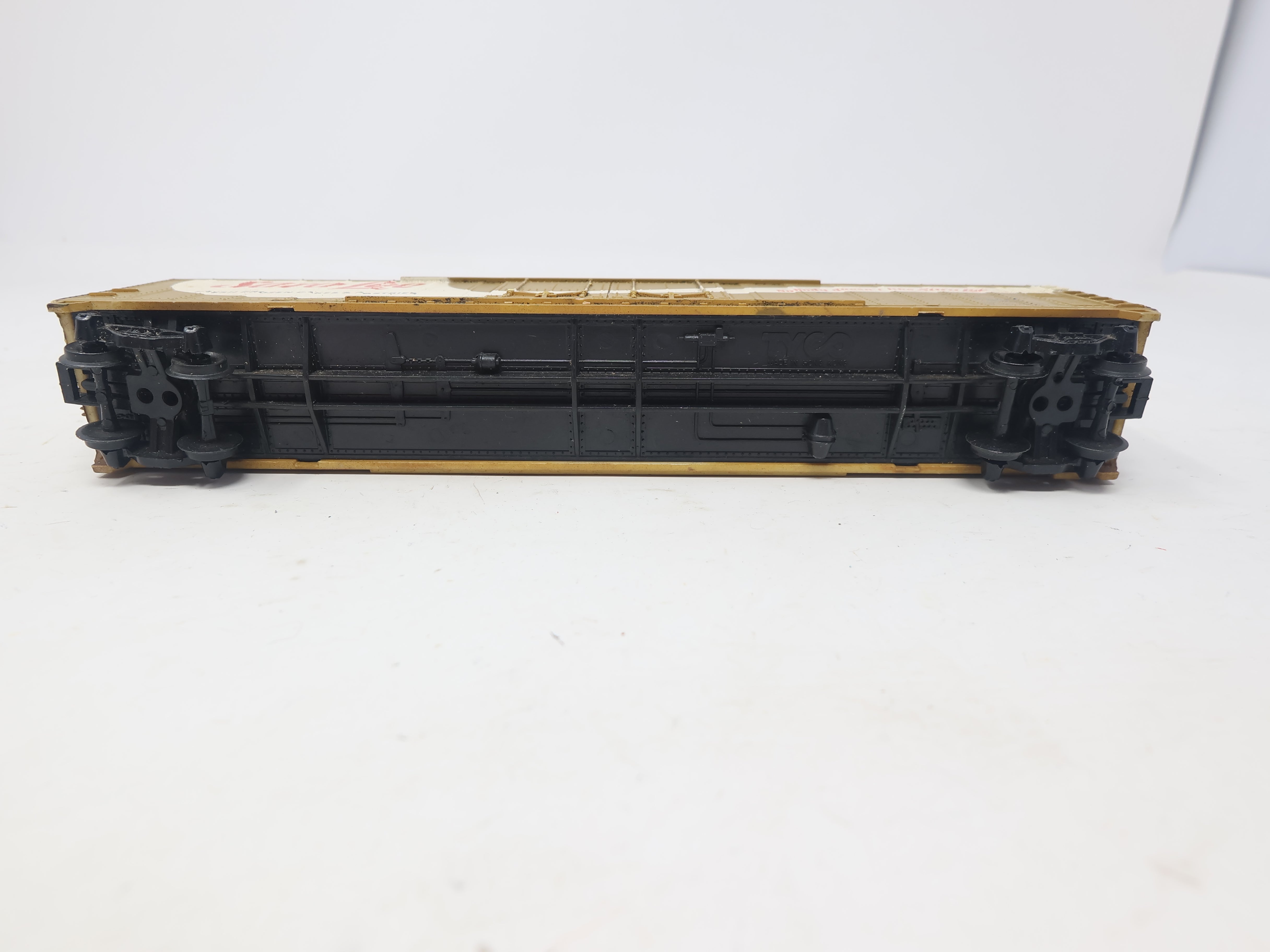 USED Tyco HO Scale, 60' Box Car, Sara Lee ERDX #10061