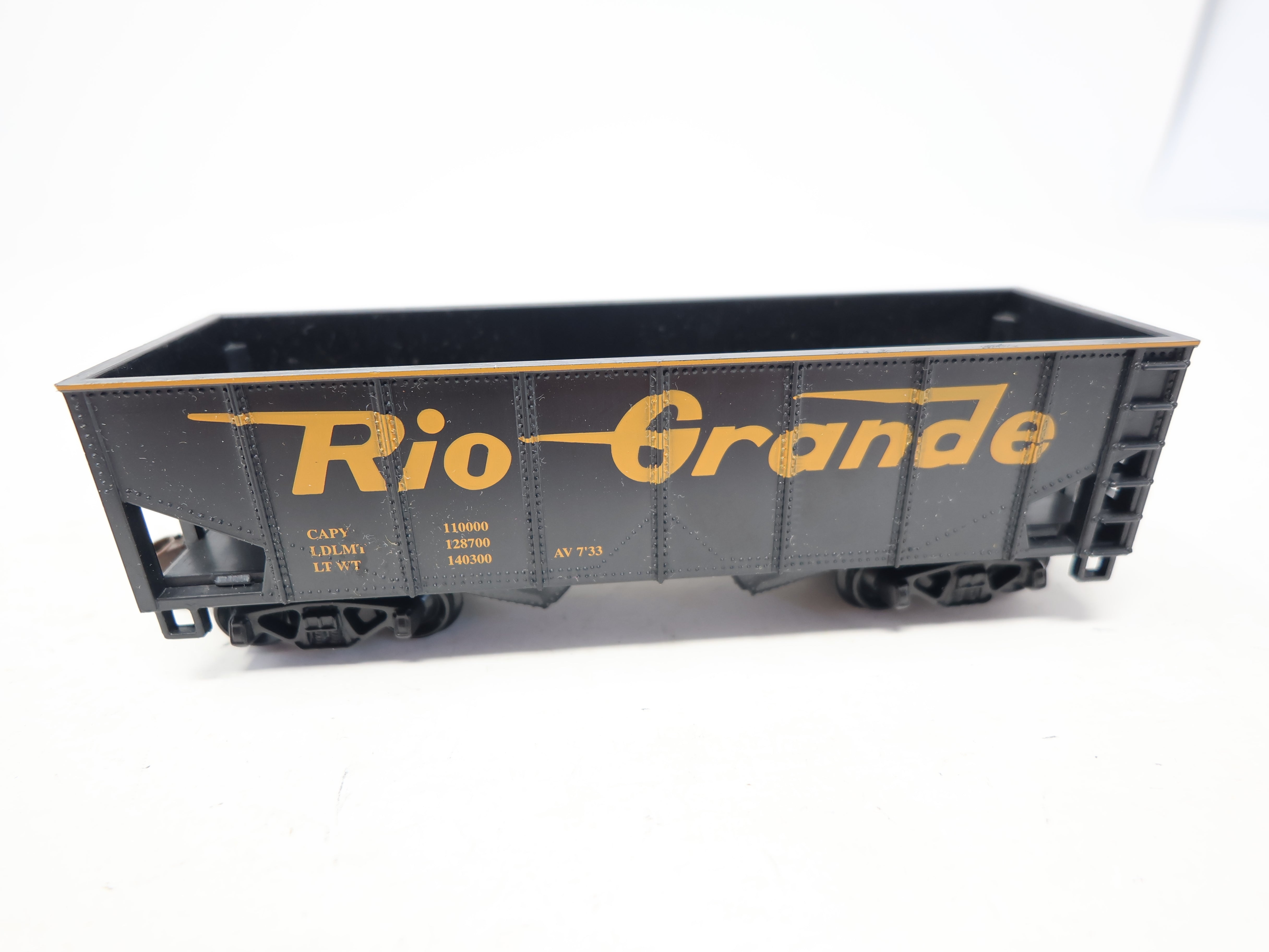 USED HO Scale, 2 Bay Hopper, Rio Grande