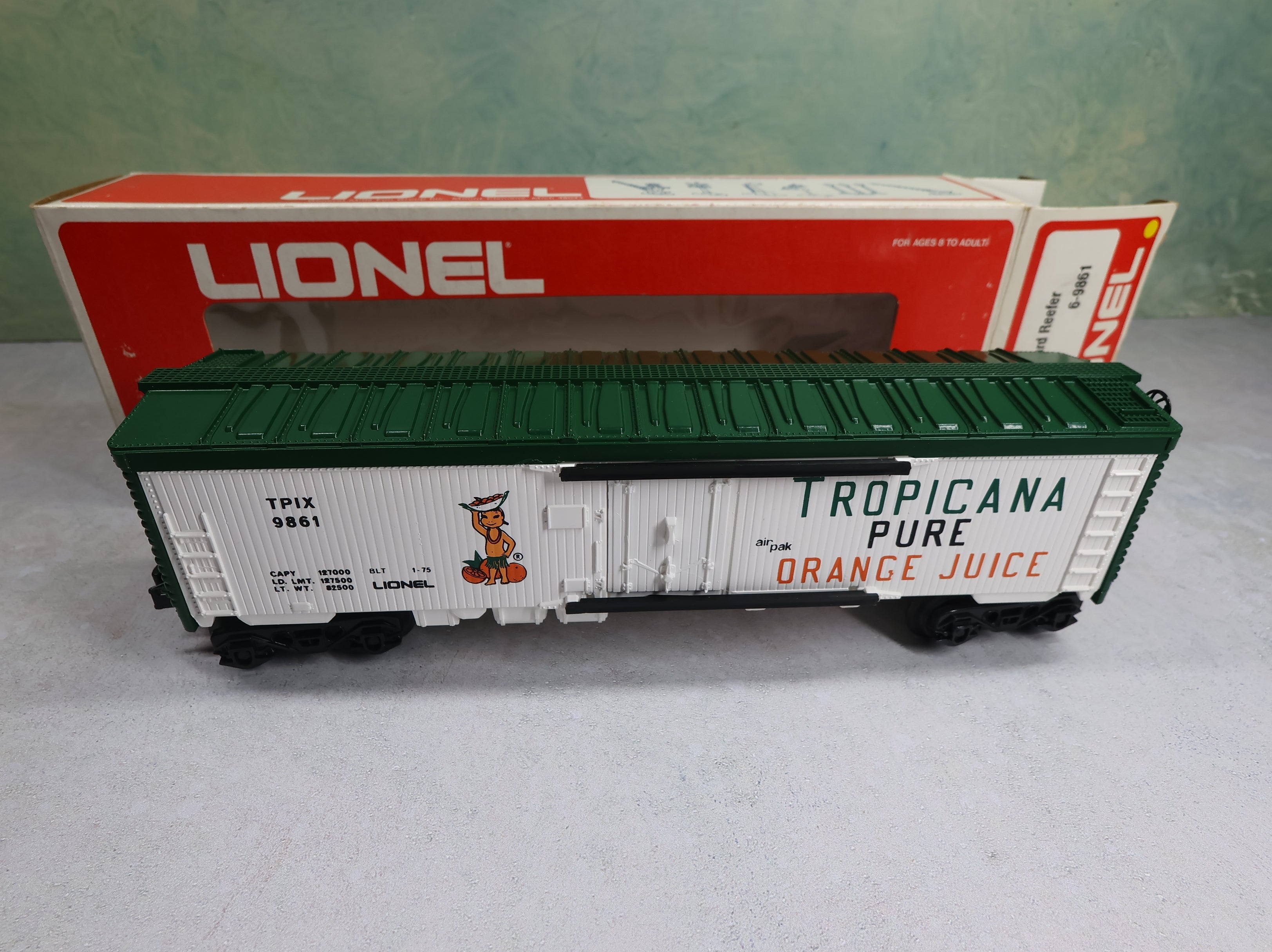 USED Lionel O Wooden Billboard Reefer Tropicana TPIX #9861