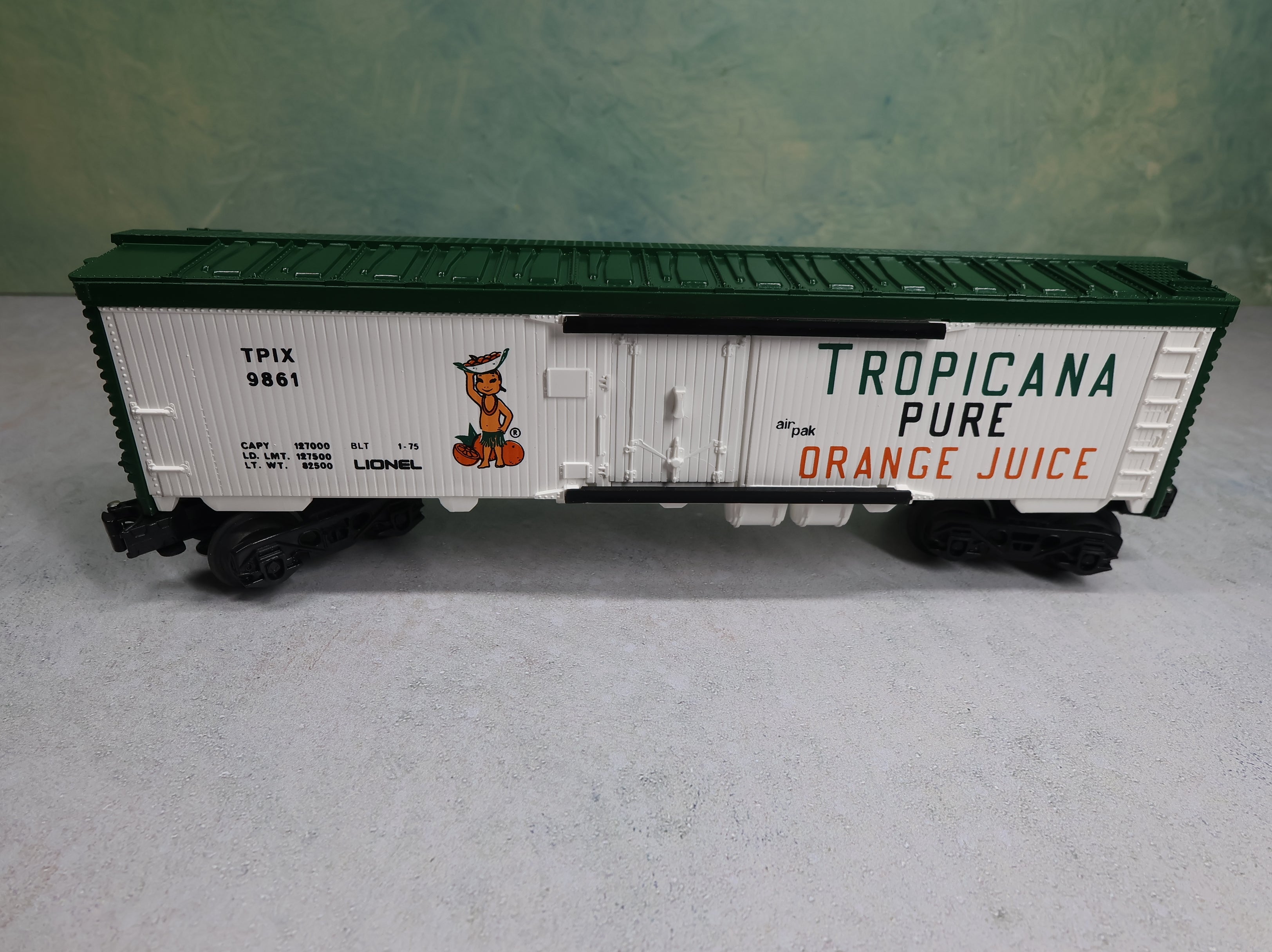 USED Lionel O Wooden Billboard Reefer Tropicana TPIX #9861