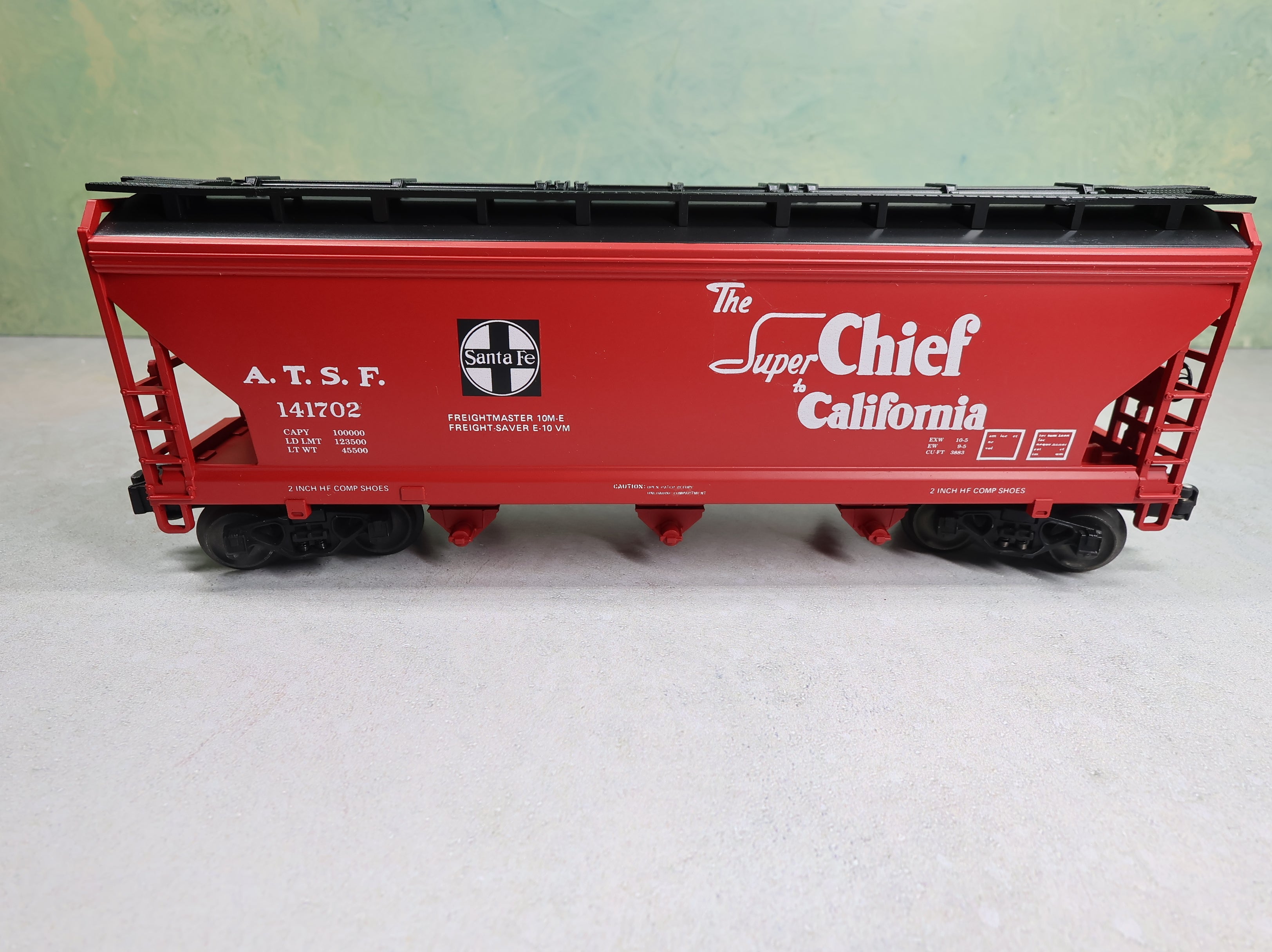 USED Lionel O Center Flow Covered Hopper Santa Fe ATSF #141702 Custom