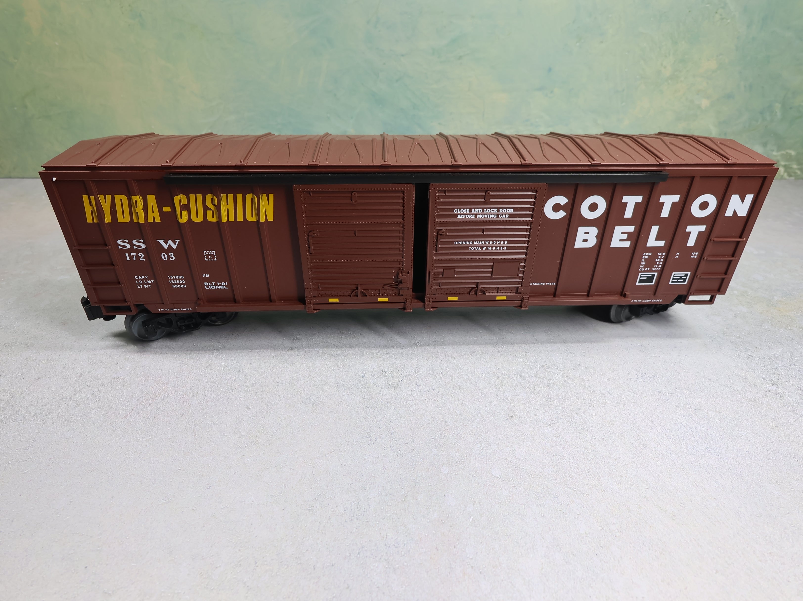 USED Lionel #6-17203 O Double Door Box Car Cotton Belt SSW #17203