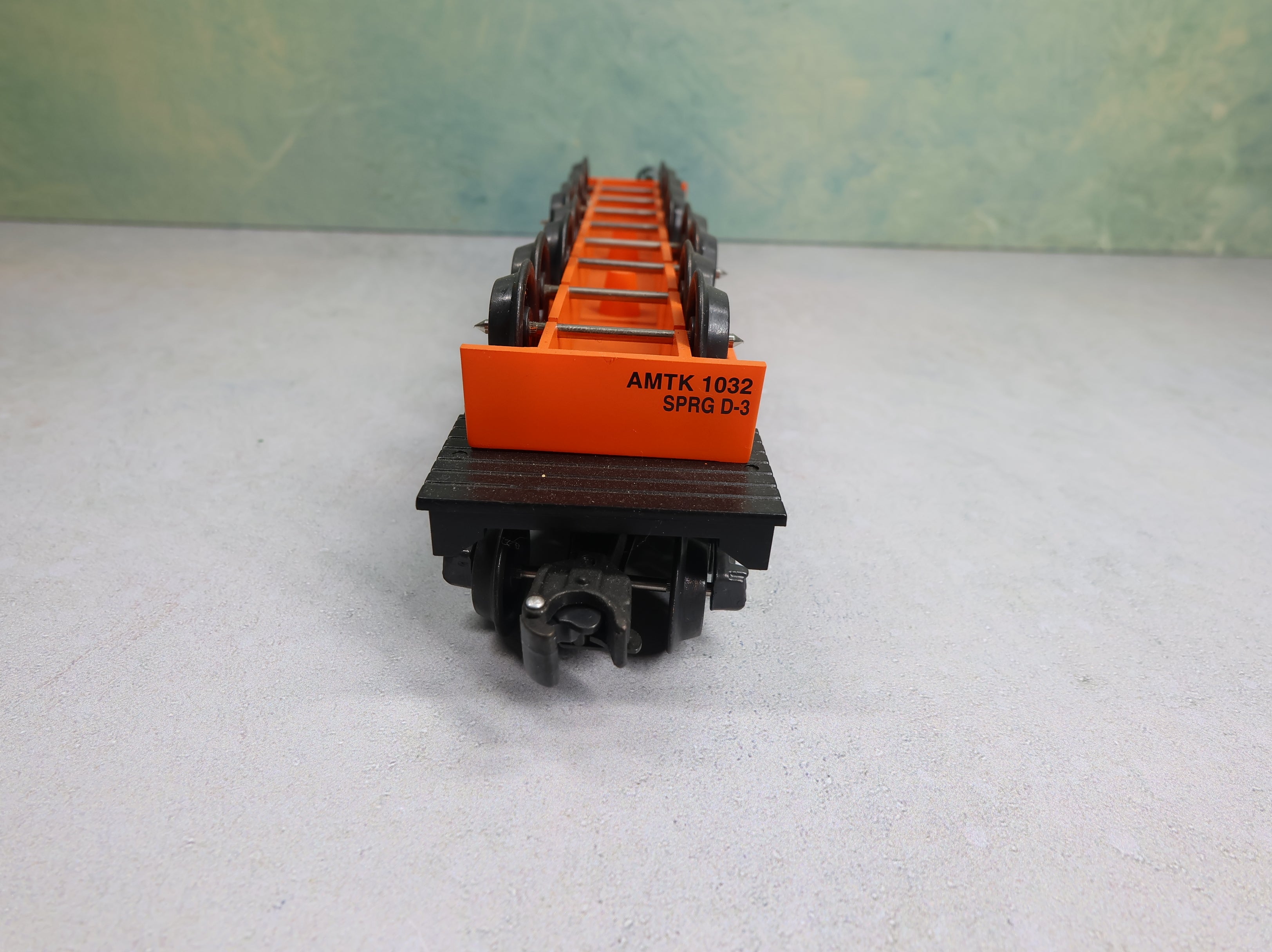 USED K-Line K661-1032 O Classic Flat Car Amtrak MOW #1032 w/ Wheel Load