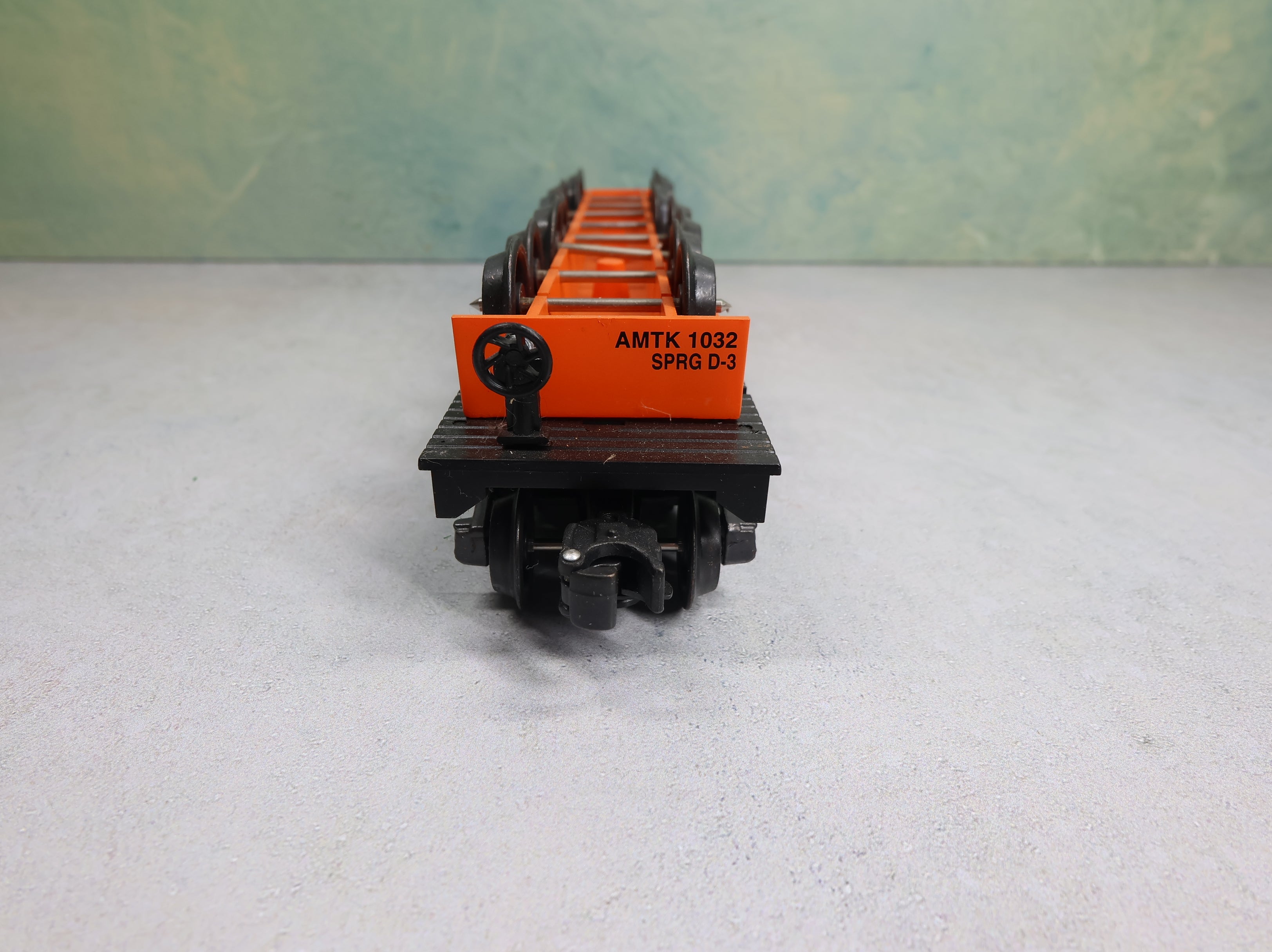 USED K-Line K661-1032 O Classic Flat Car Amtrak MOW #1032 w/ Wheel Load