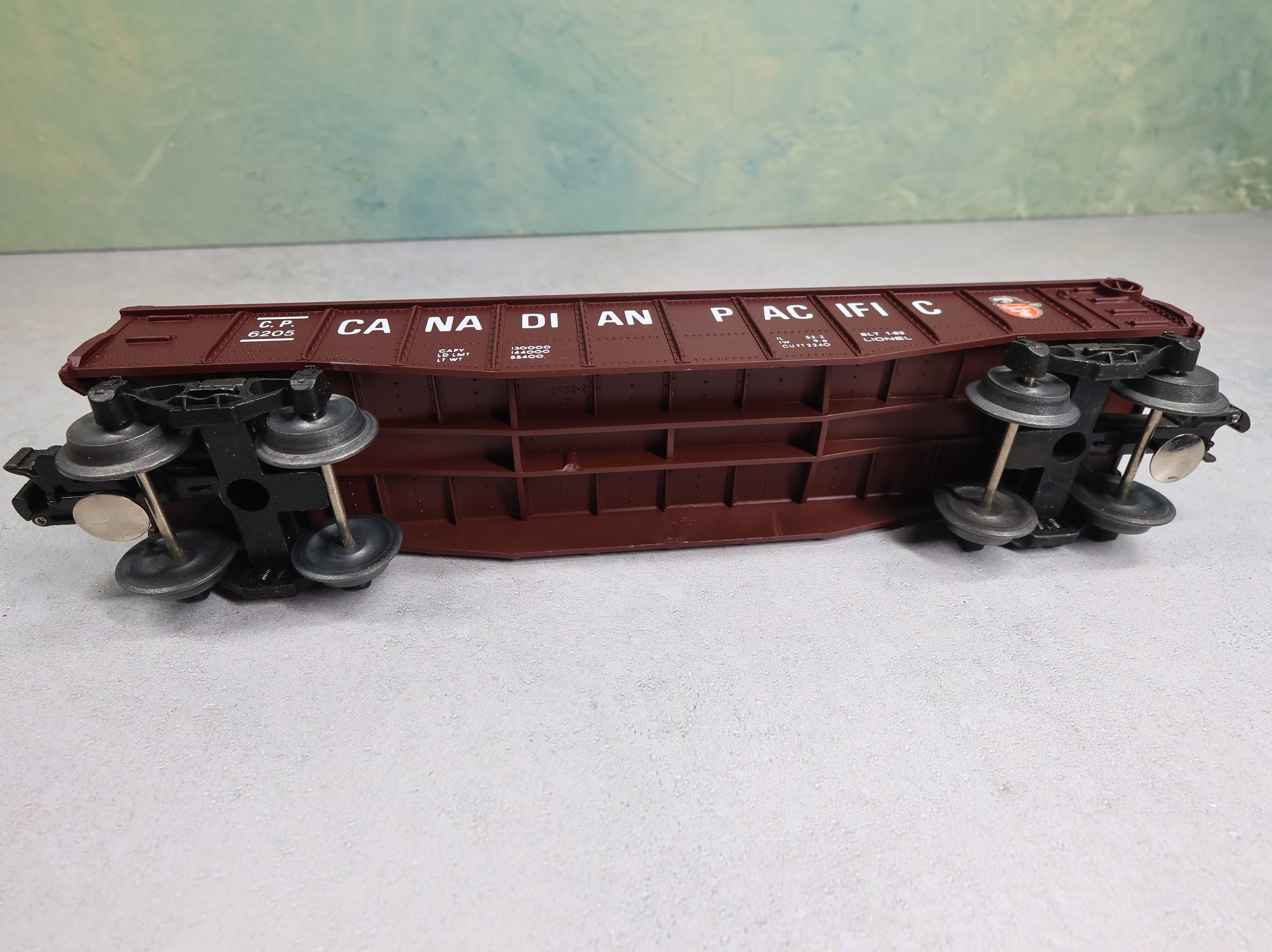 USED Lionel O Long Gondola Canadian Pacific CP #6205