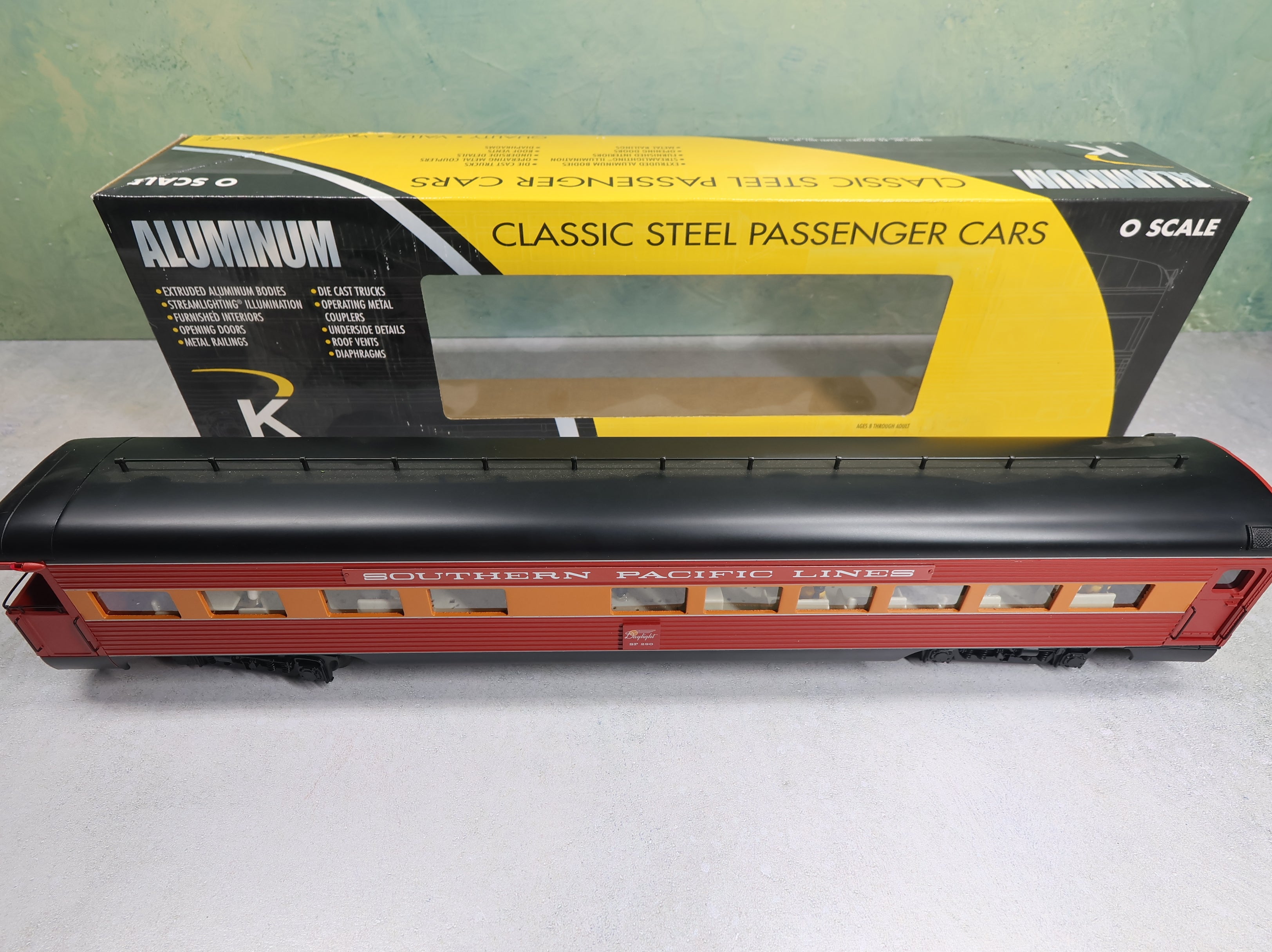 USED K-Line K4688-30001 O Aluminum Business Car 18" Southern Pacific SP #290 w/ Interior & Figures