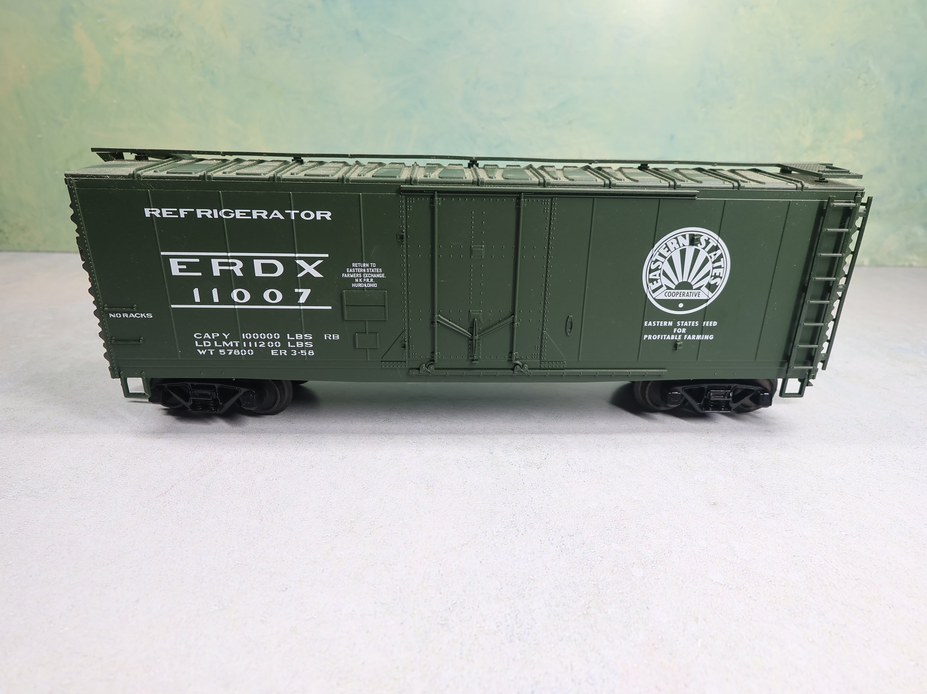 USED Atlas #0539-2 O 40' Plug Door Box Car Eastern States ERDX #11007 AM Hobbies Custom