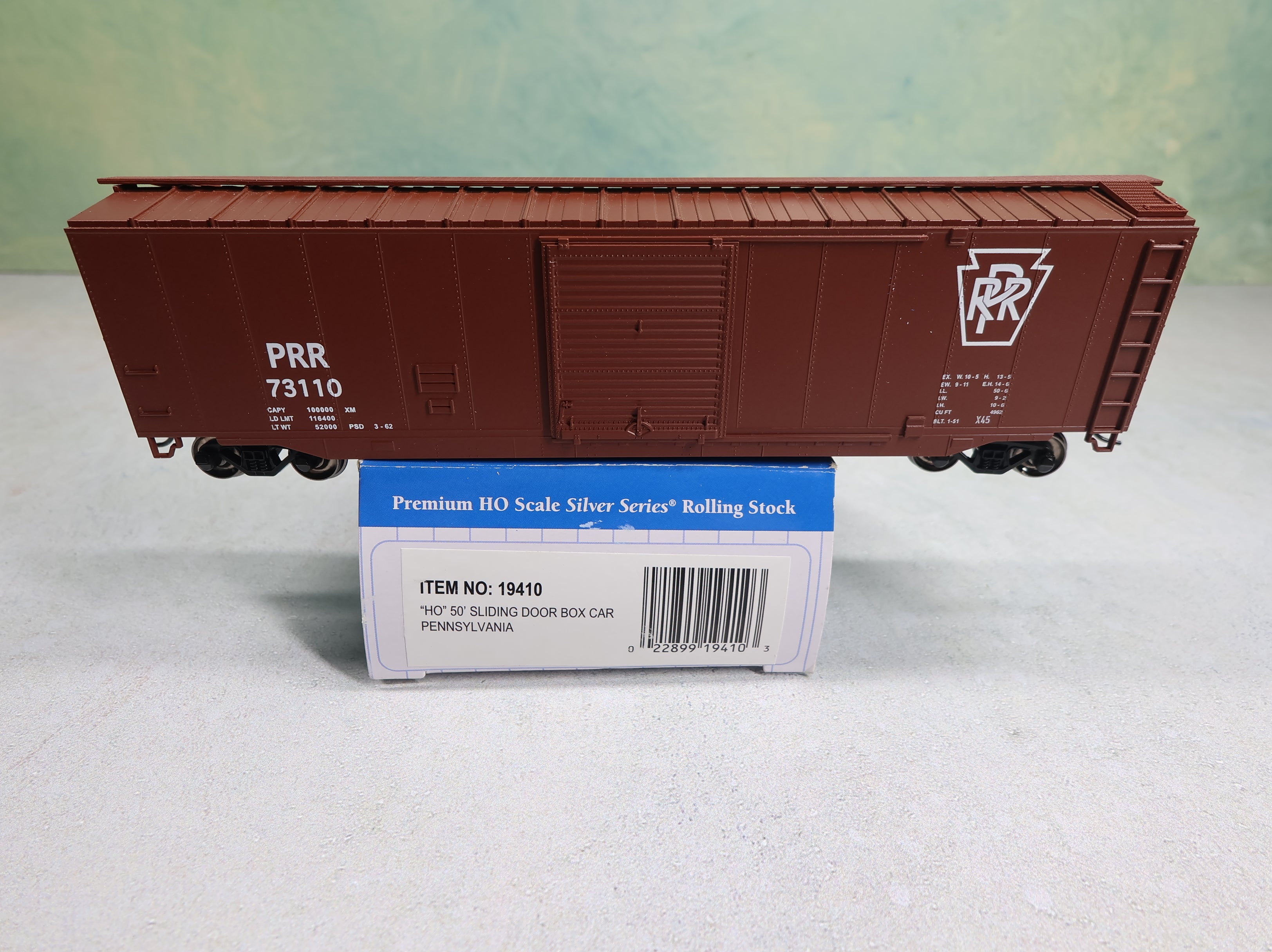 USED Bachmann 19410 HO Scale 50' Sliding Door Box Car Pennsylvania PRR #73110