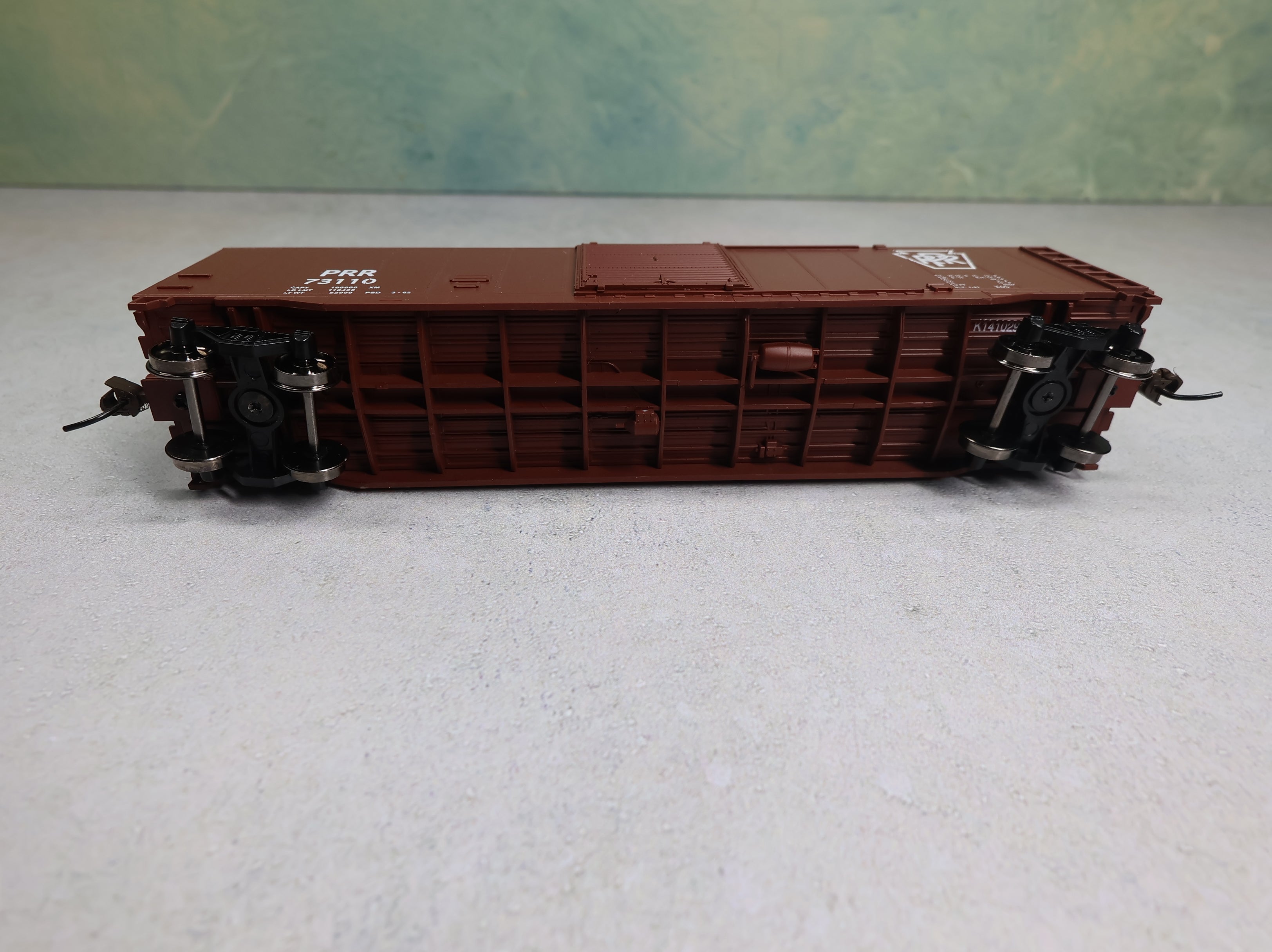 USED Bachmann 19410 HO Scale 50' Sliding Door Box Car Pennsylvania PRR #73110