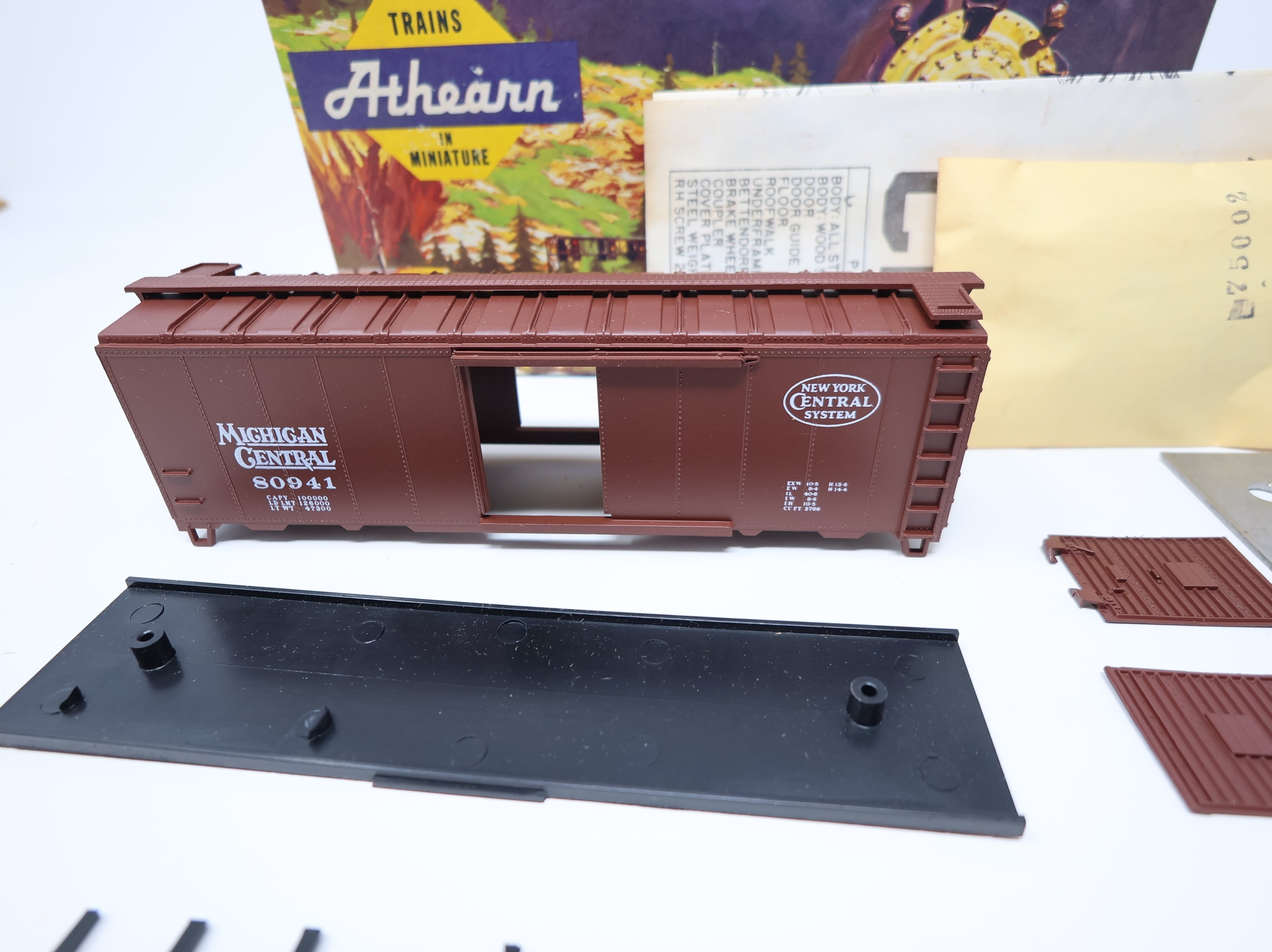 USED Athearn HO Scale 40' Steel Box Car Michigan Central #80941 KIT