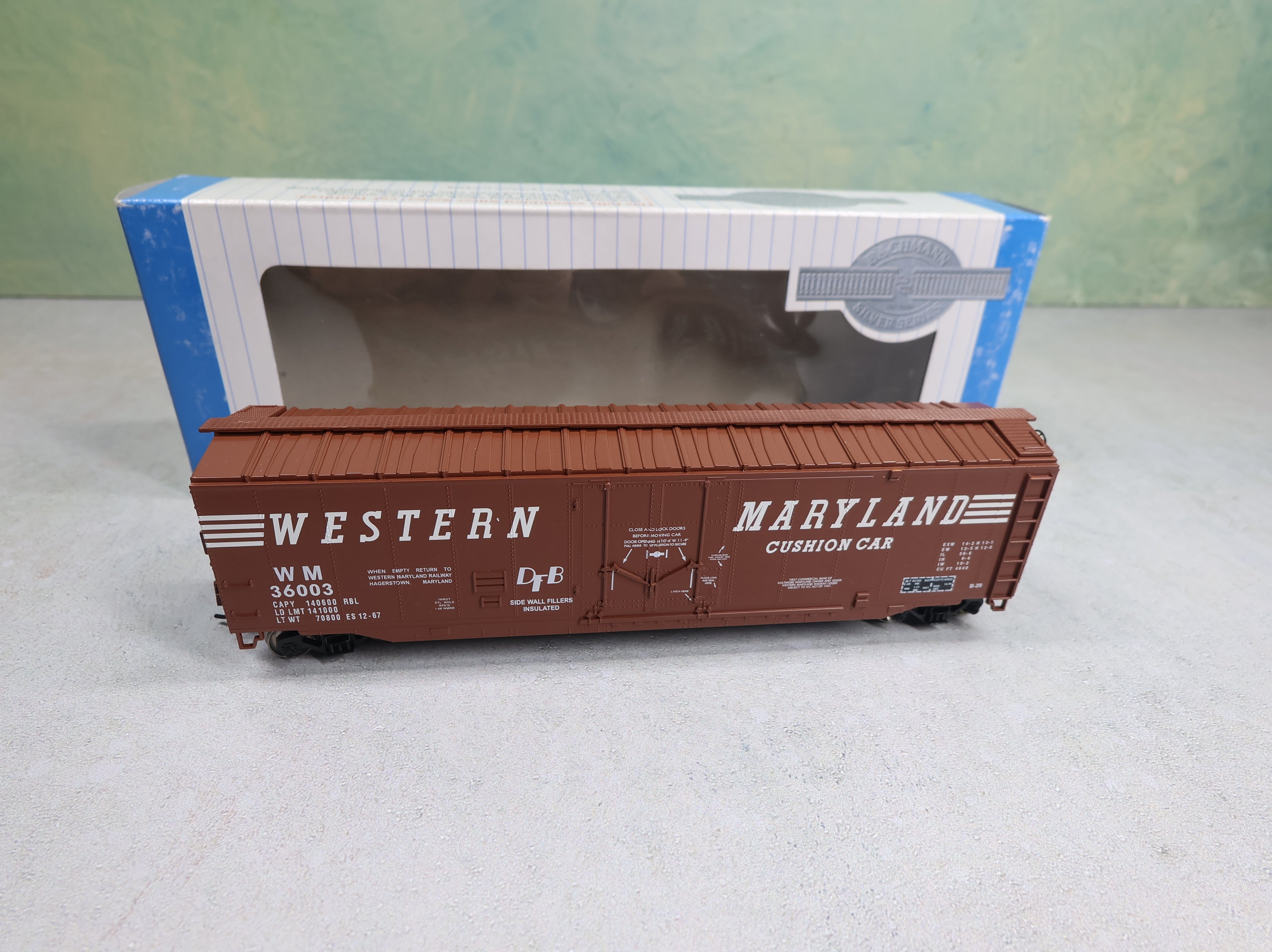 USED Bachmann 18037 HO Scale 50' Plug Door Box Car Western Maryland WM #36003