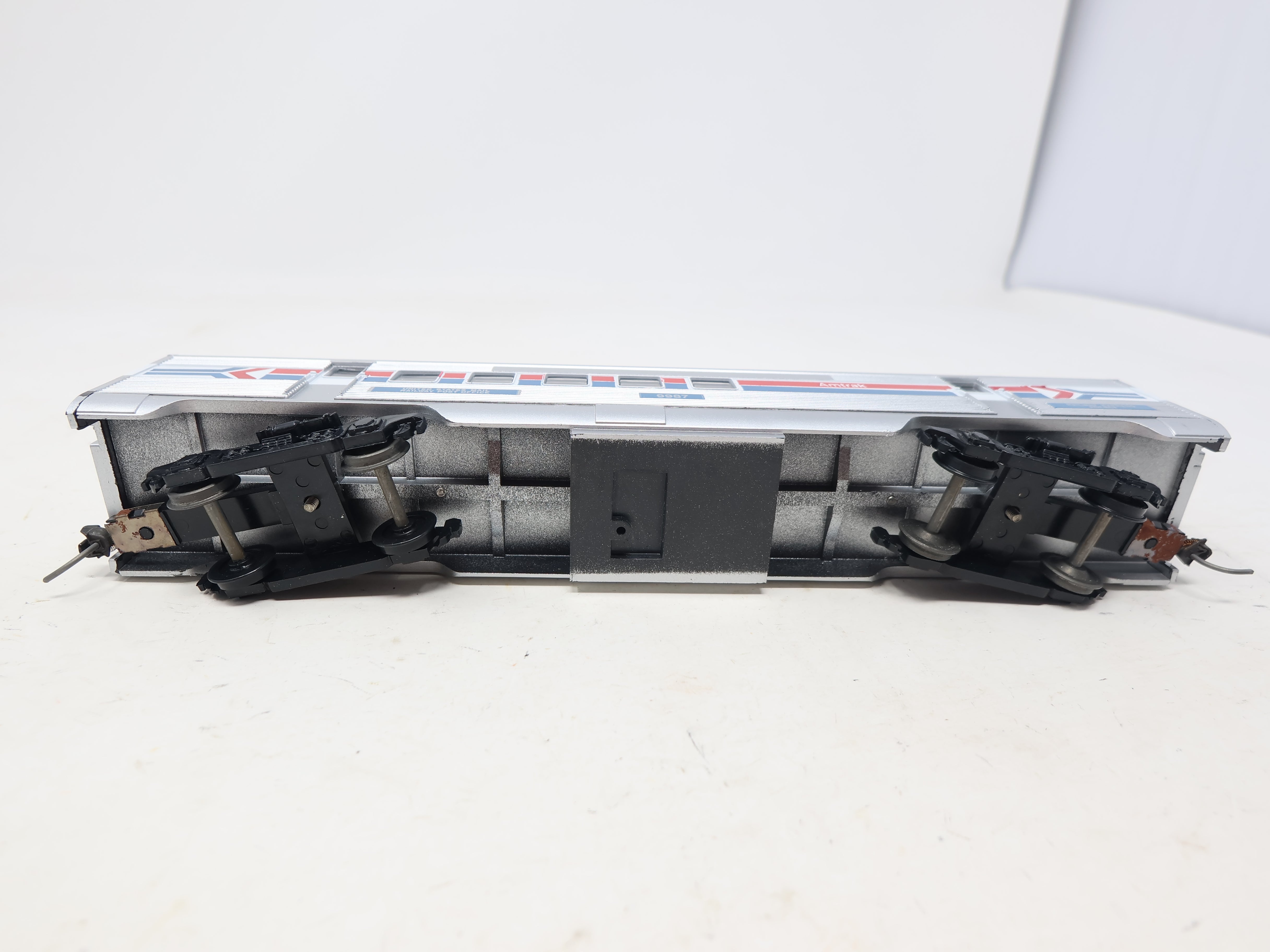 USED Athearn 1809 HO Scale, SL RPO Passenger Car, Amtrak #9987