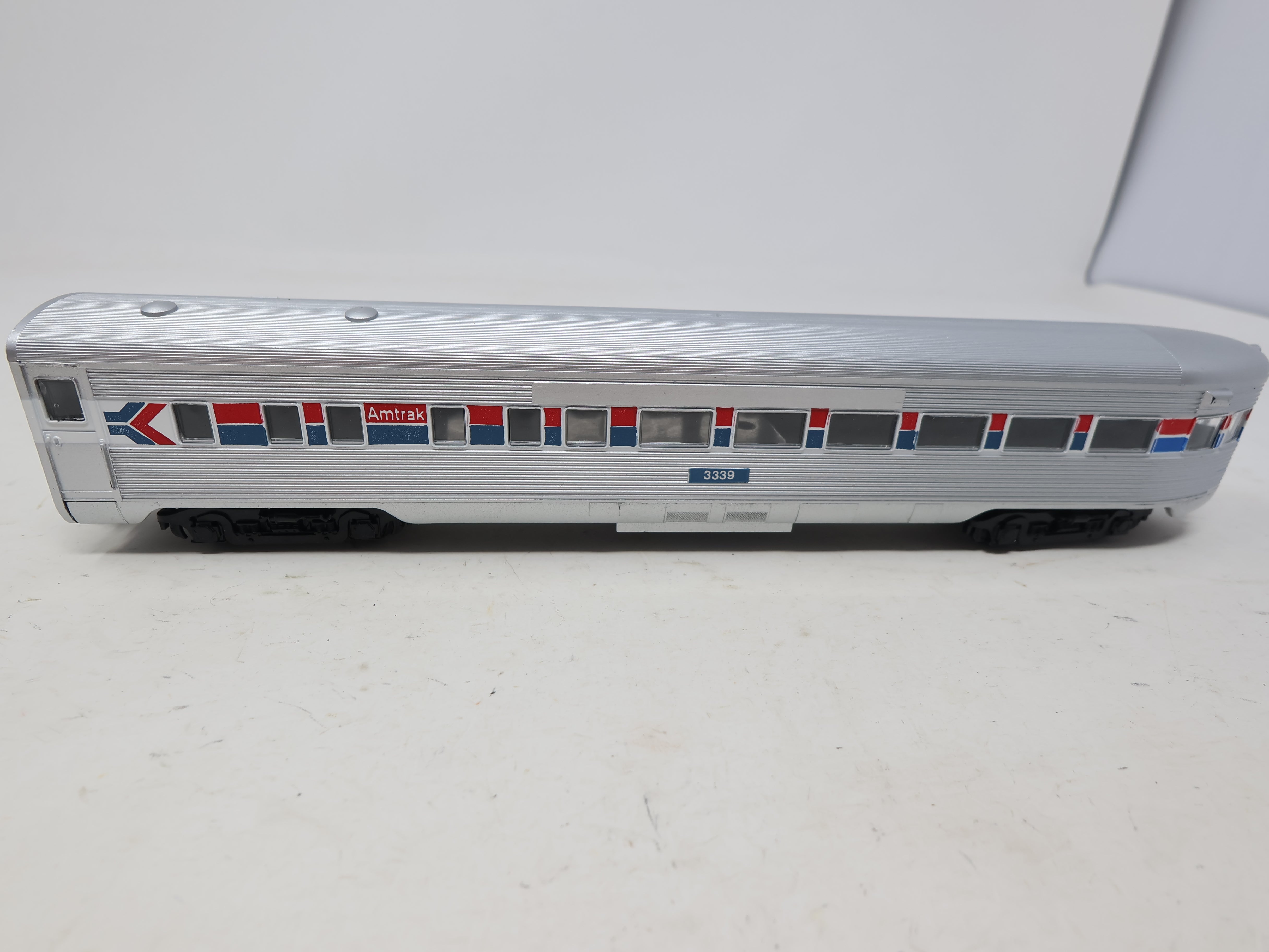 USED Athearn 1839 HO Scale, SL Observation Passenger Car, Amtrak #3339