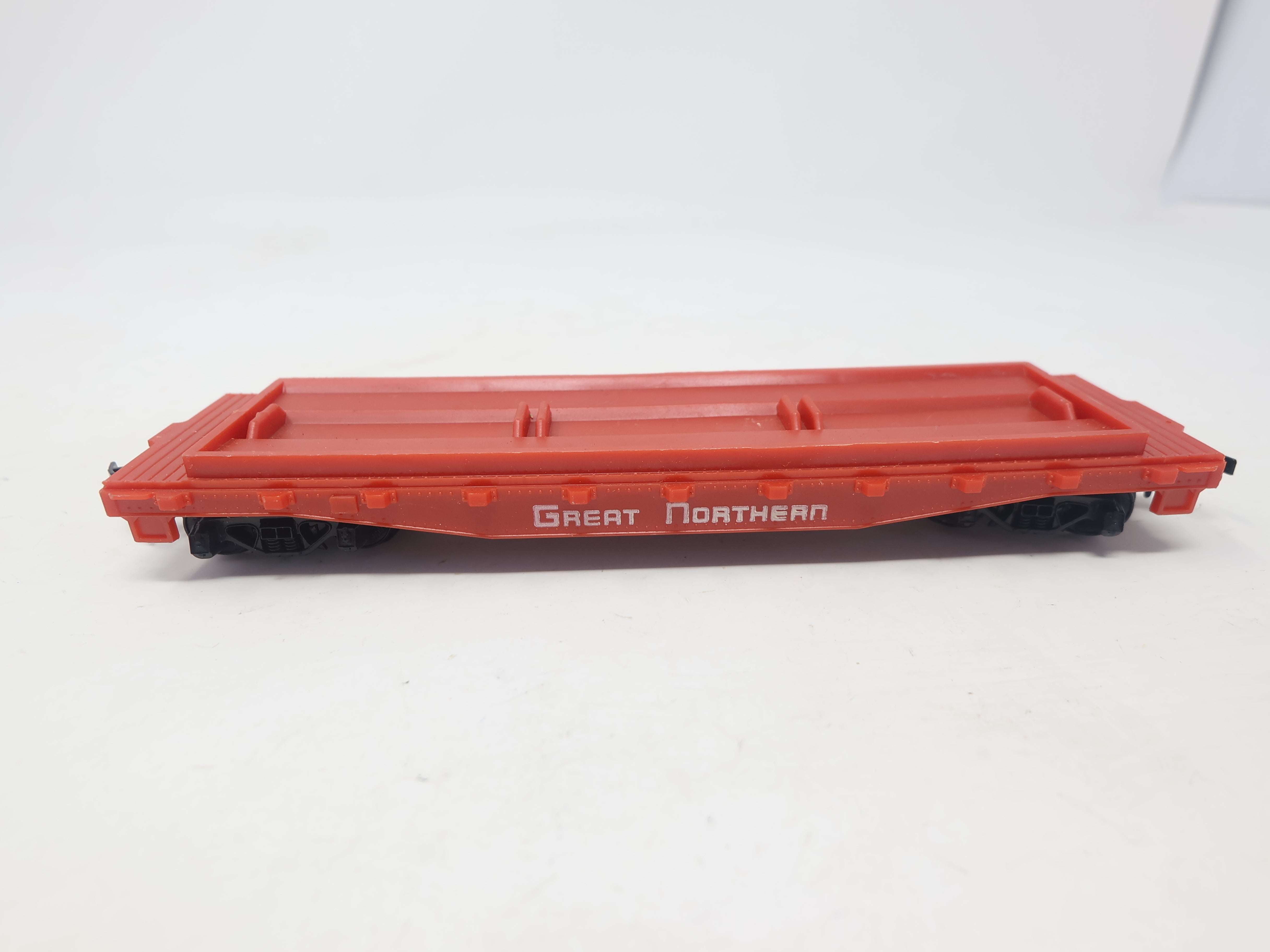 USED Tyco HO Scale, Flat Car, Great Northern