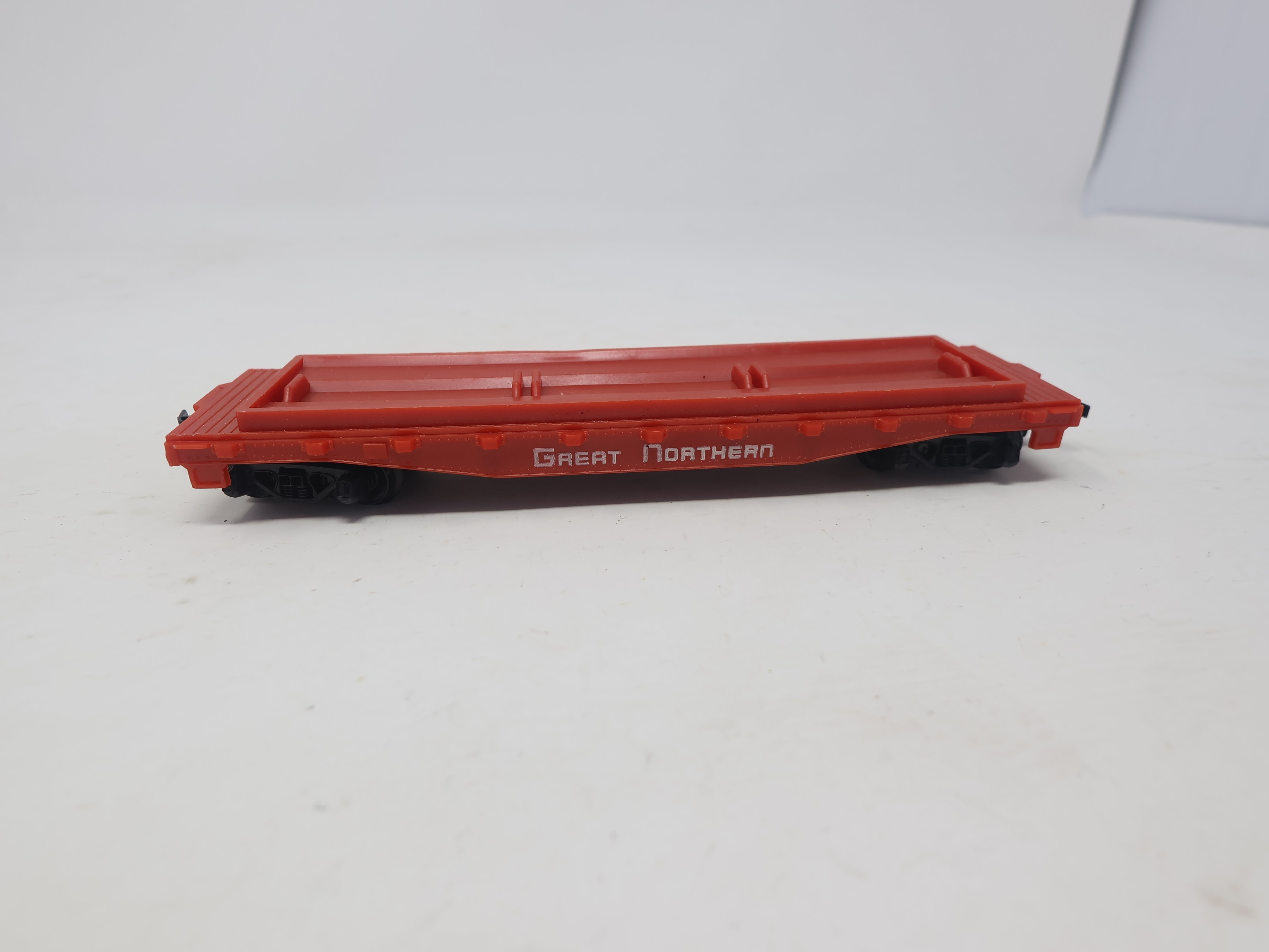 USED Tyco HO Scale, Flat Car, Great Northern