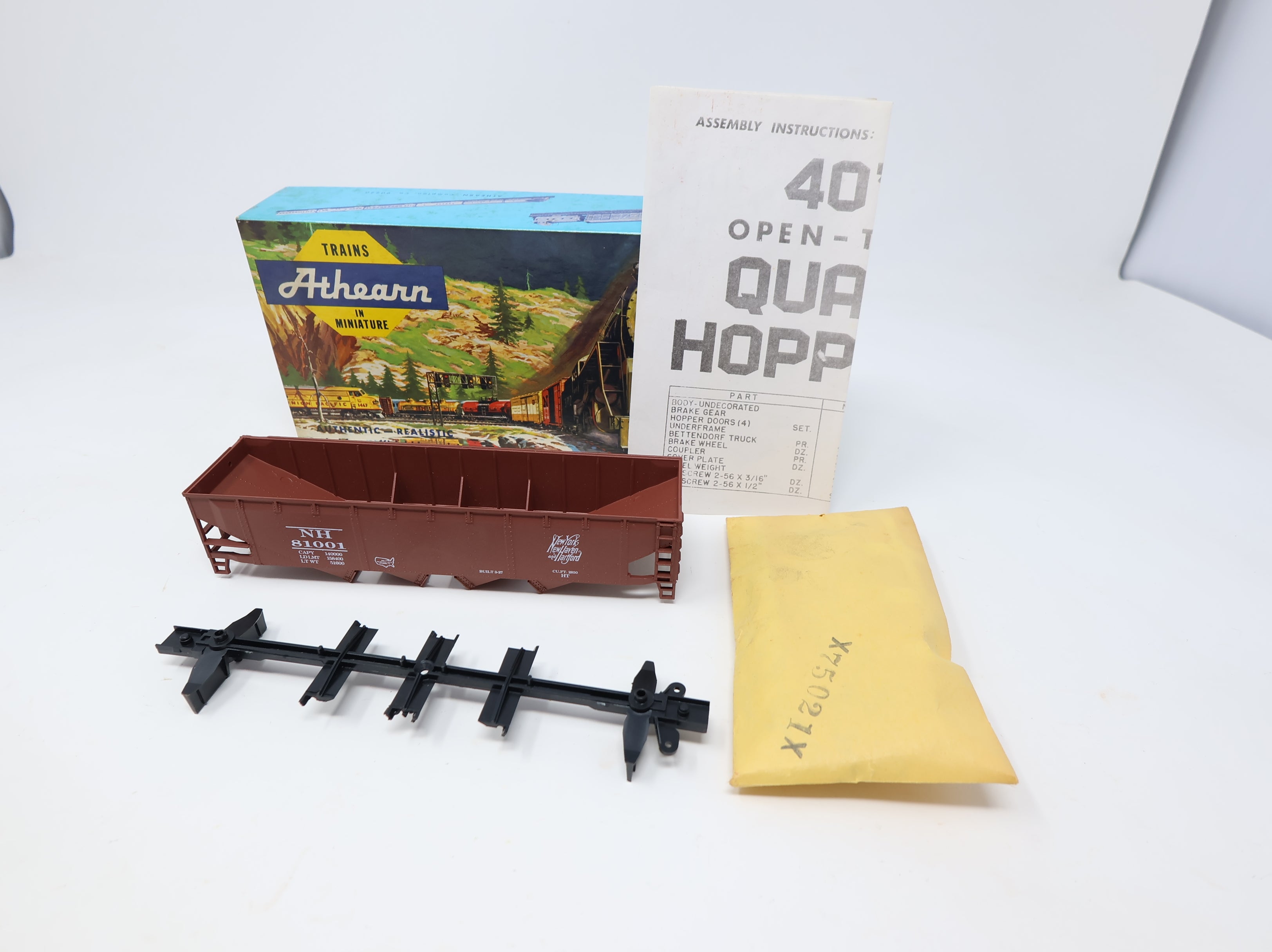 USED Athearn HO Scale 4 Bay Hopper New Haven NH #81001 Third Rail Graphics KIT