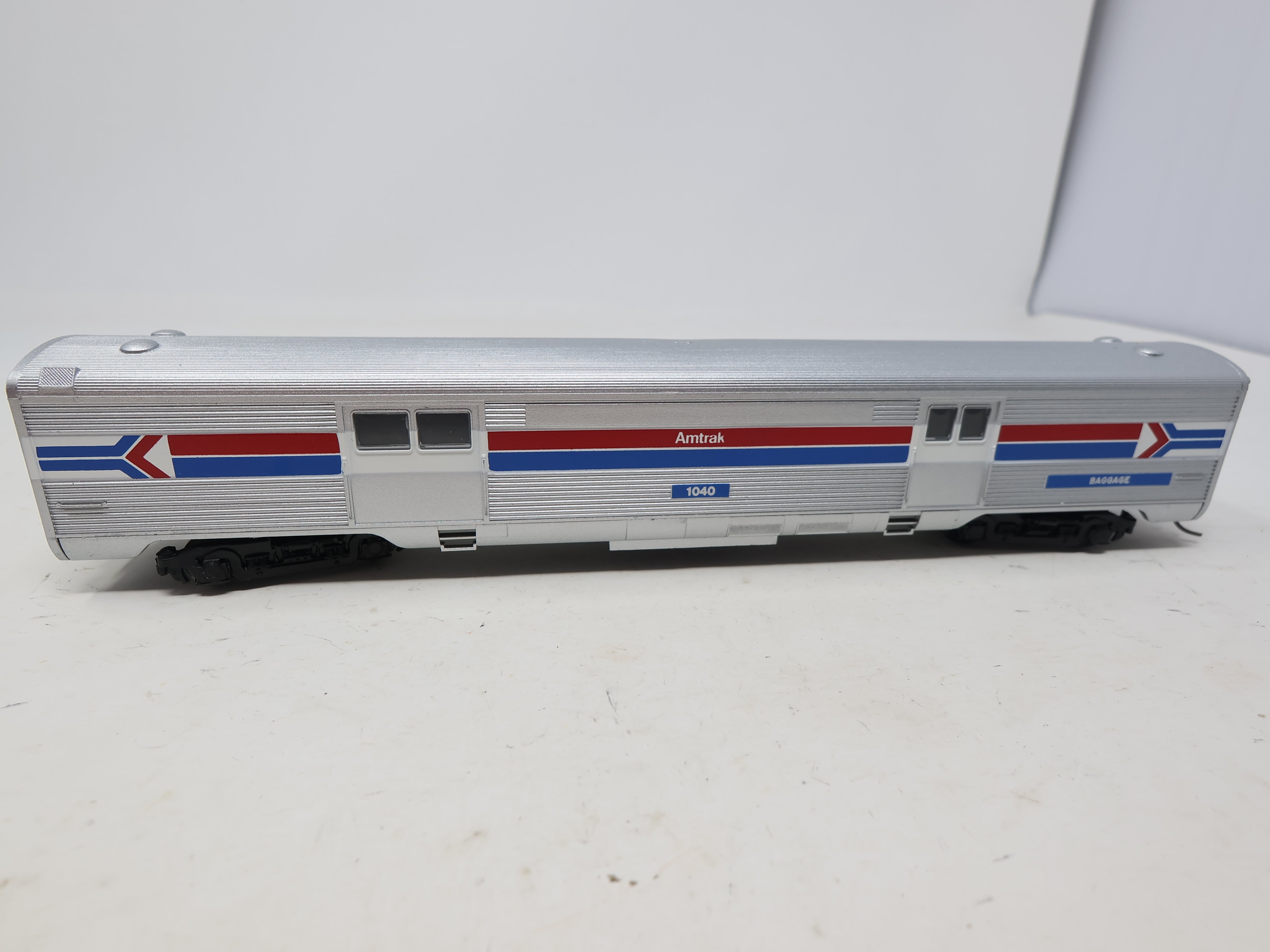 USED Athearn 1789 HO Scale, SL Baggage Passenger Car, Amtrak #1040