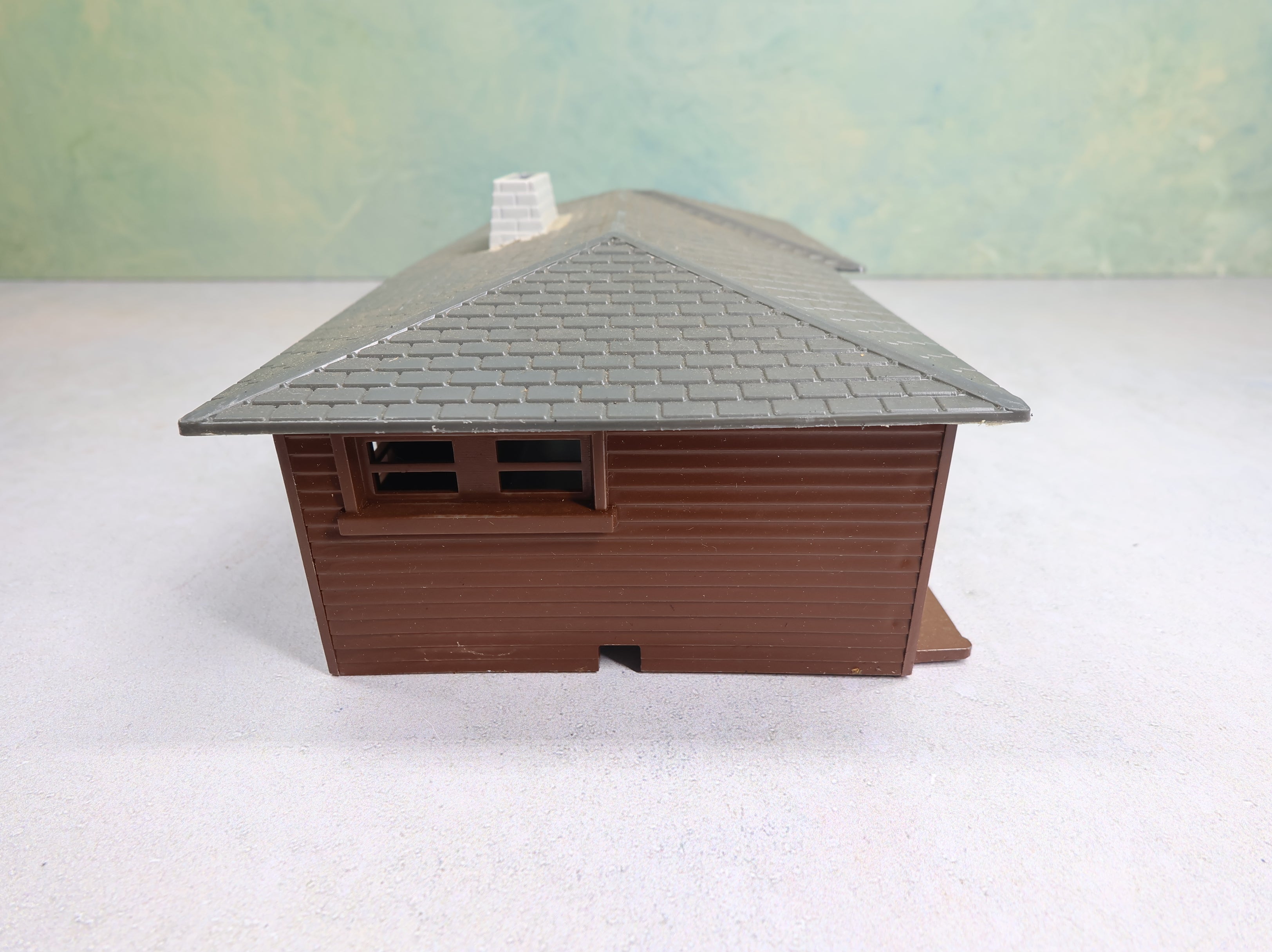 USED Bachmann Plasticville O Brown Ranch House