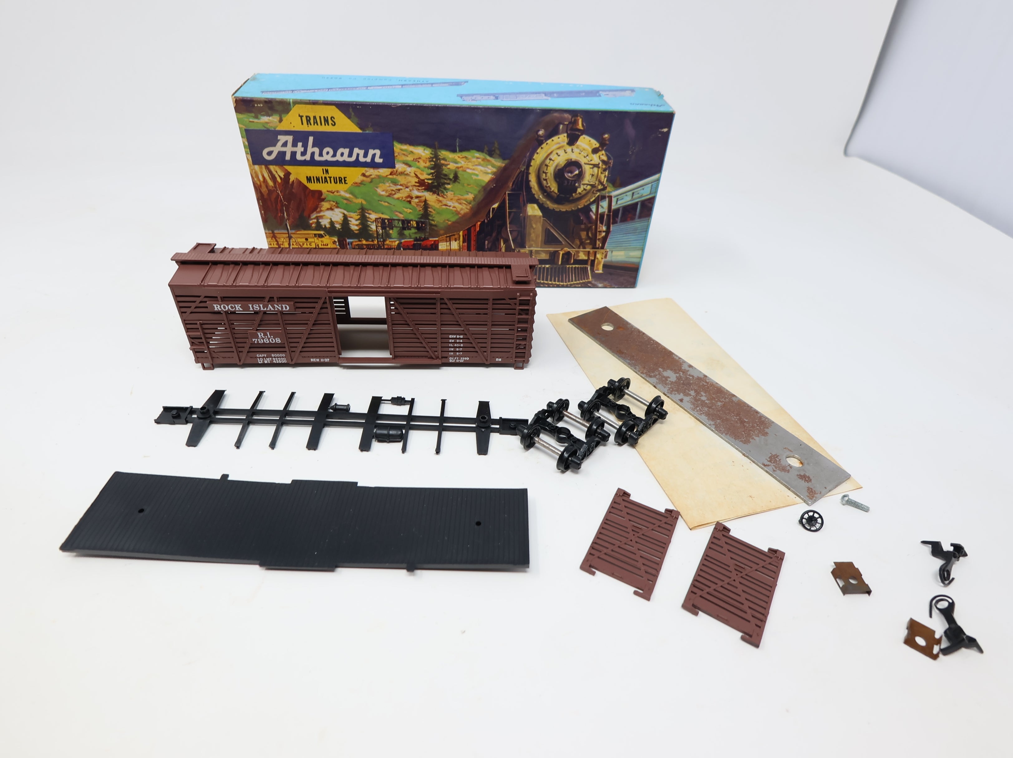 USED Athearn HO Scale Cattle Stock Car Rock Island RI #79608 KIT