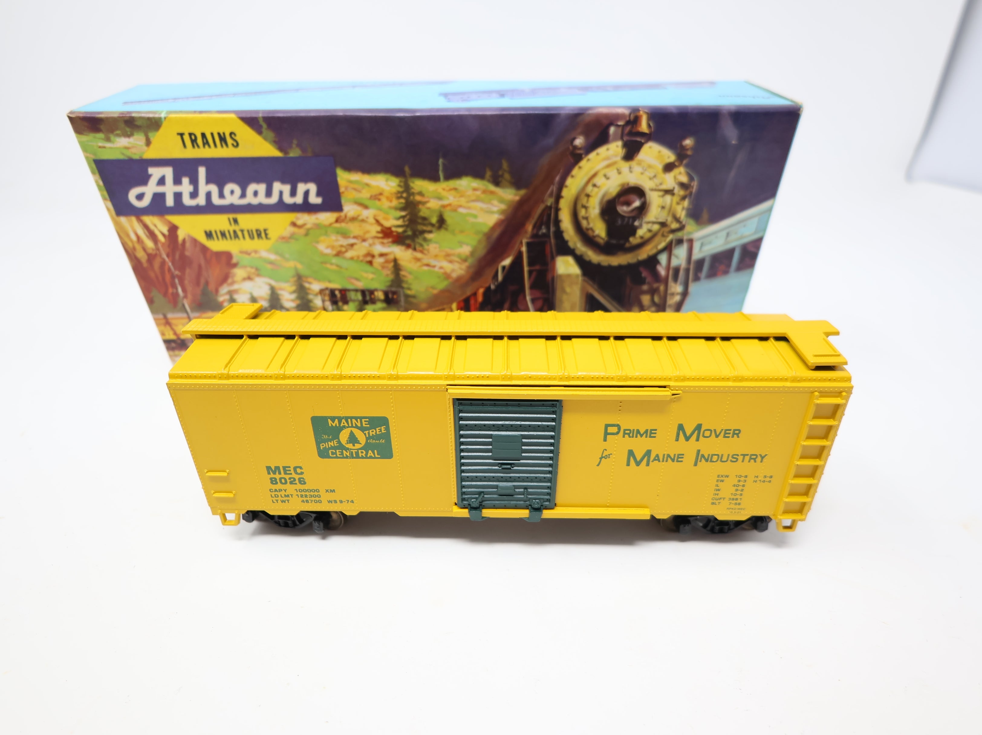 USED Athearn 1021 HO Scale 40' Steel Box Car Maine Central MEC #8026 Kadees