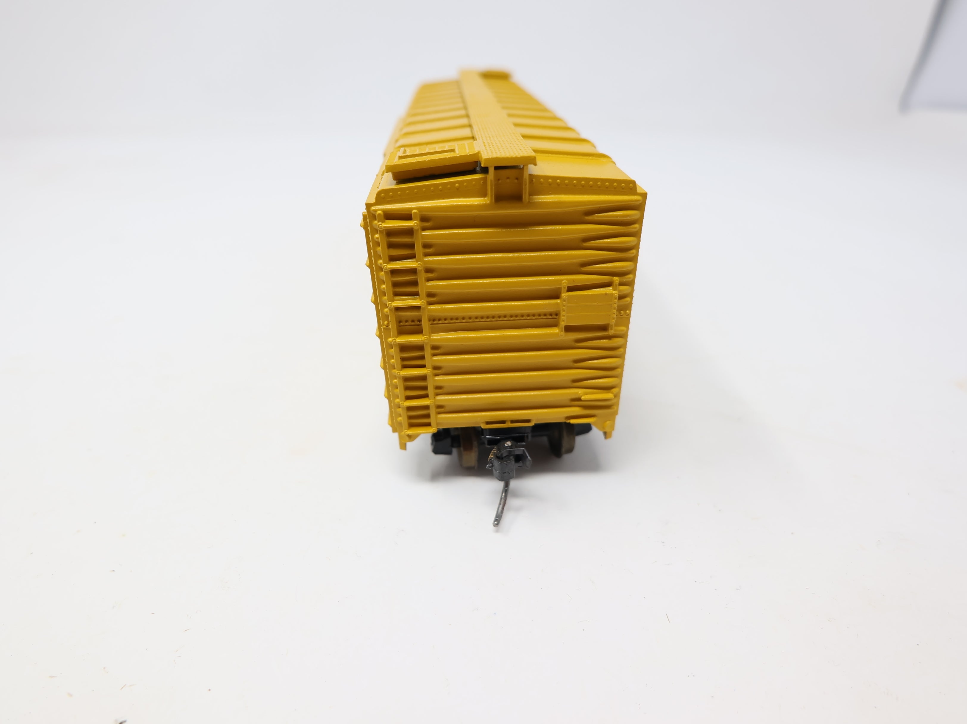 USED Athearn 1021 HO Scale 40' Steel Box Car Maine Central MEC #8026 Kadees