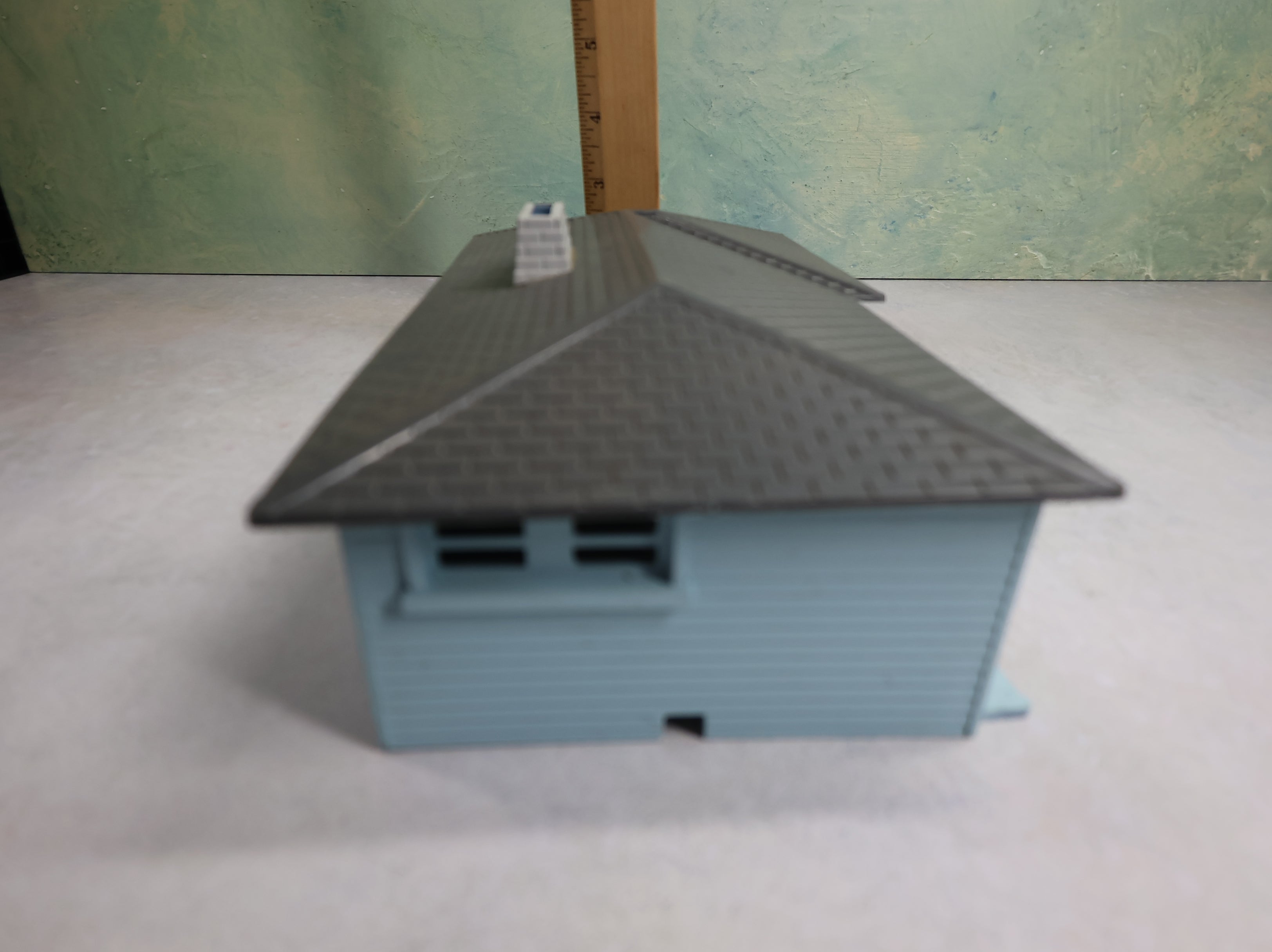 USED Bachmann Plasticville O Blue Ranch Home