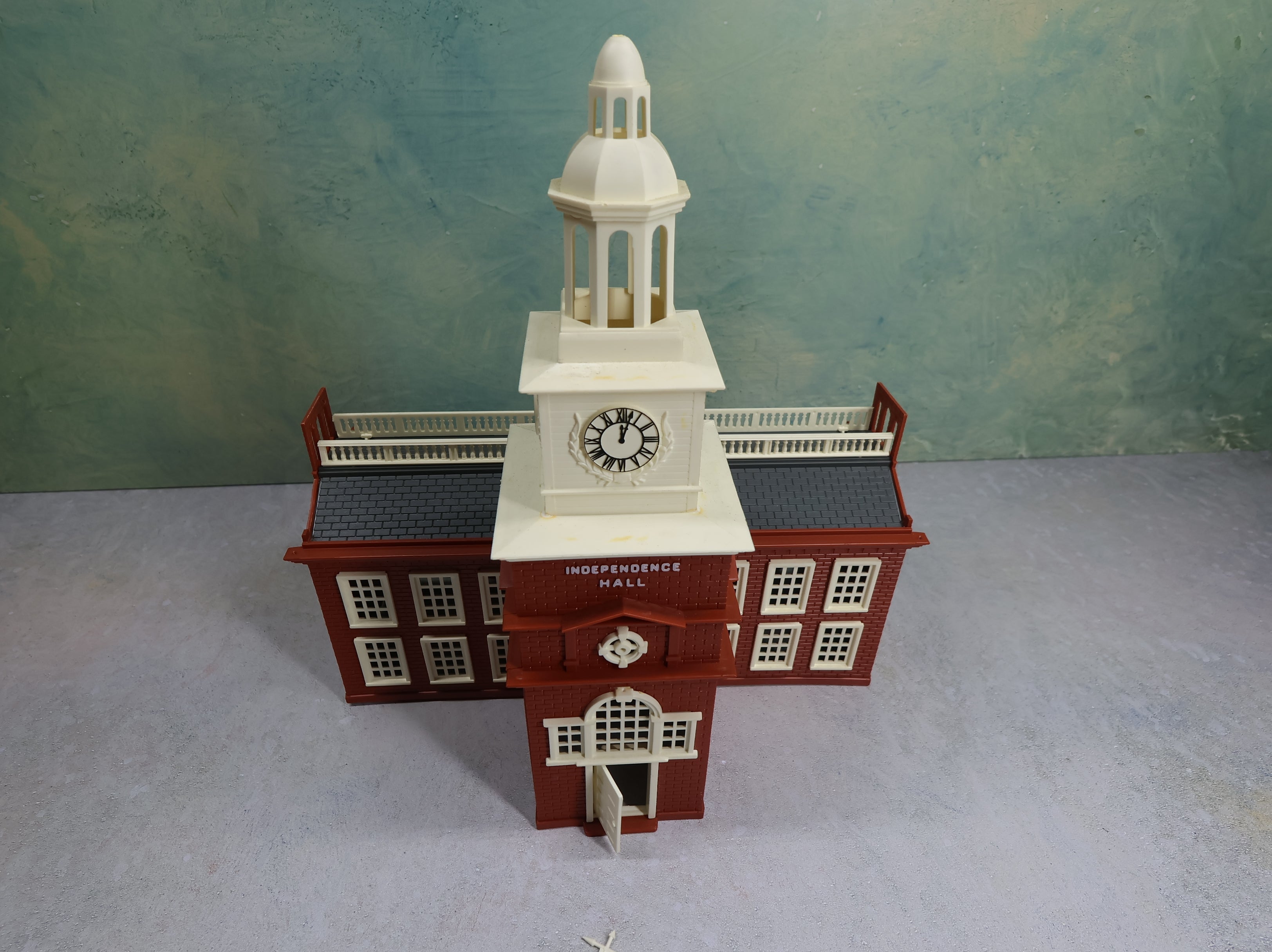 USED Bachmann Plasticville O Independence Hall