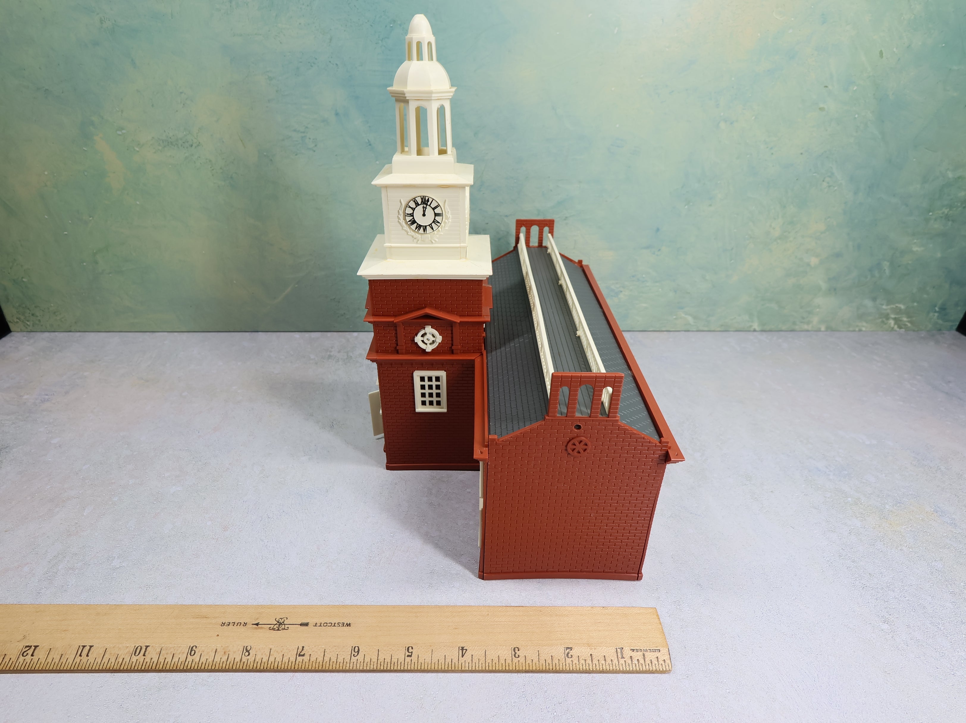 USED Bachmann Plasticville O Independence Hall