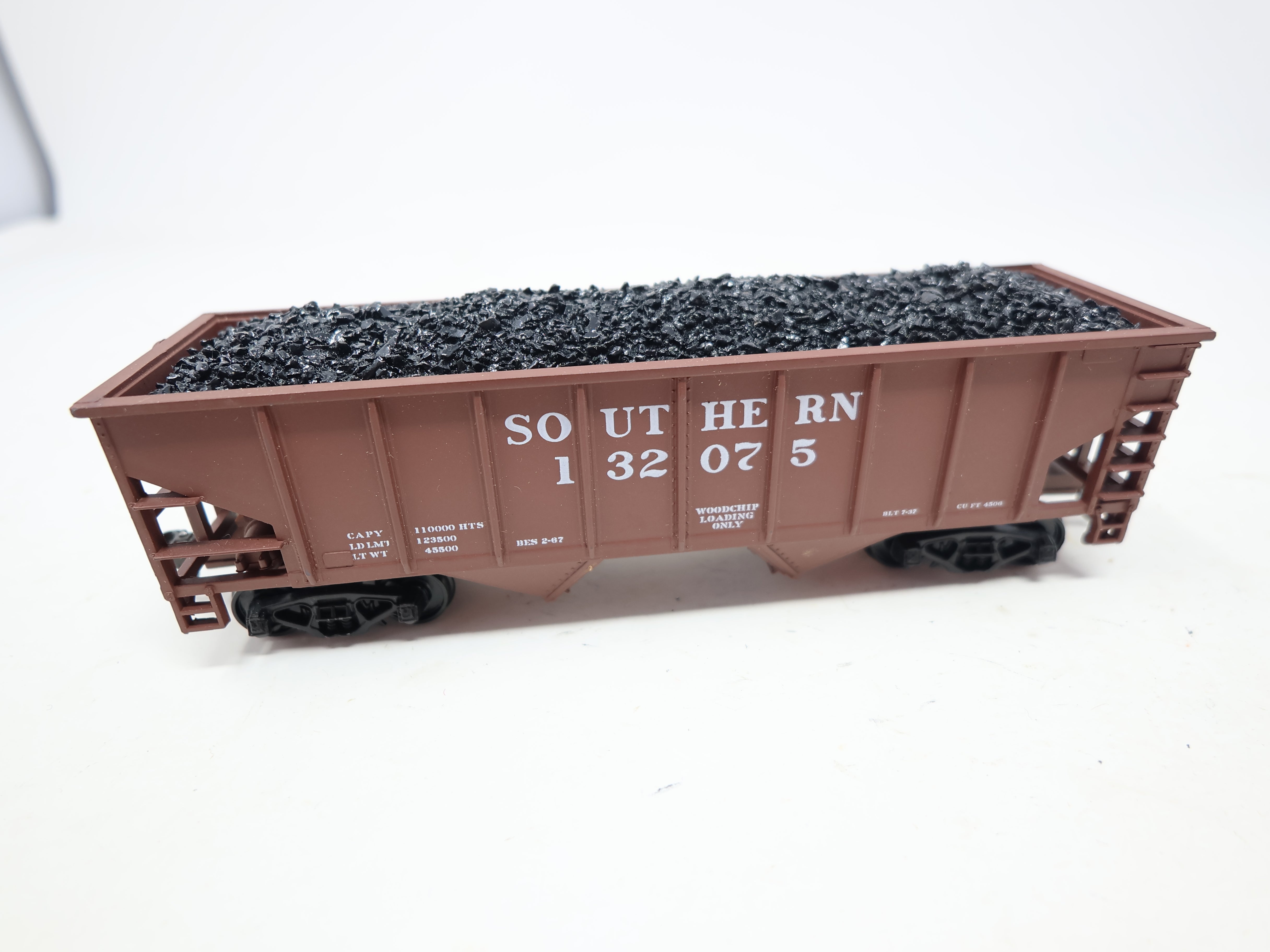 USED Walthers HO Scale, 2 Bay Open Hopper, Southern #132075