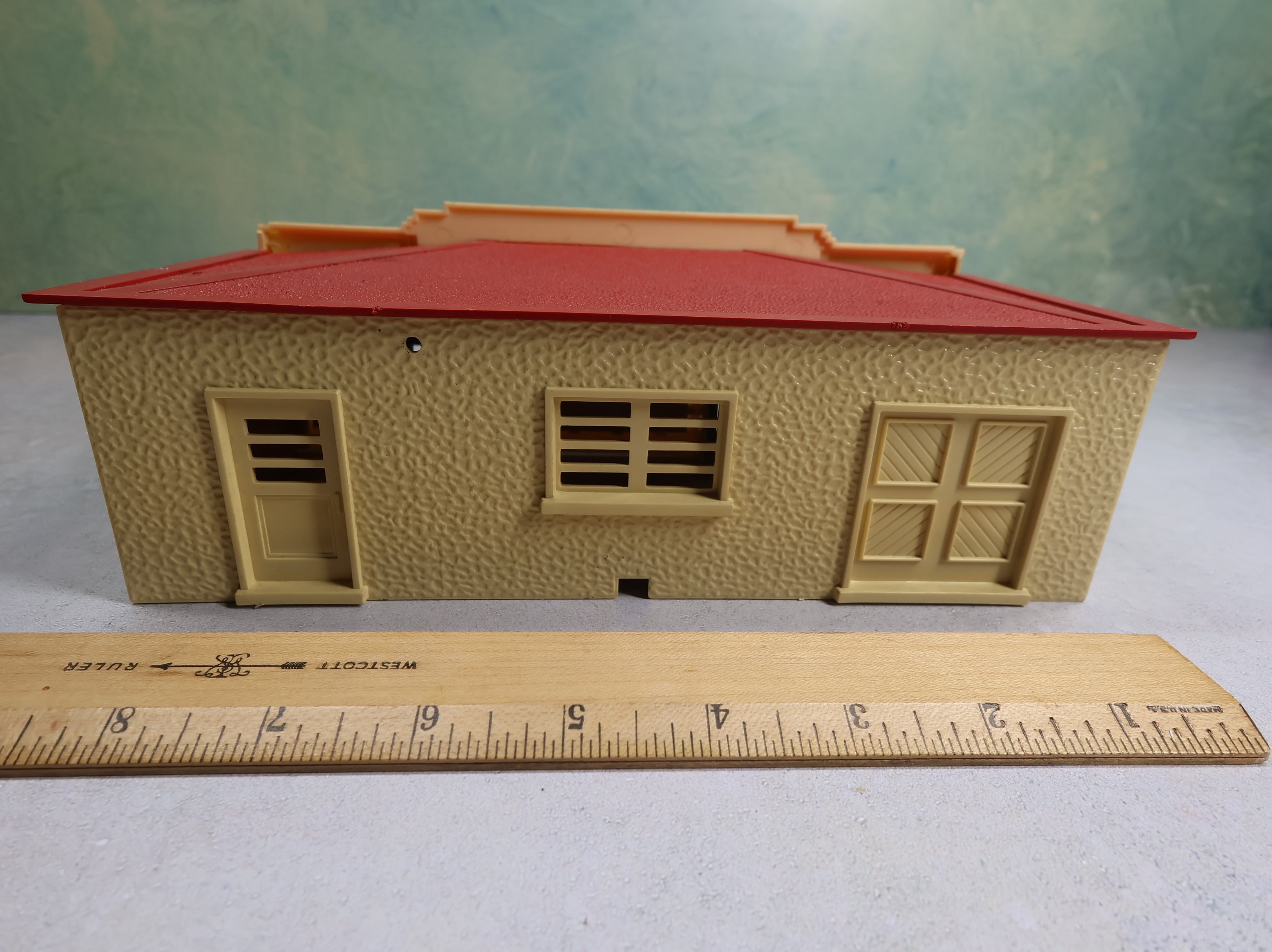 USED Bachmann Plasticville O 5 and 10 Cent Store