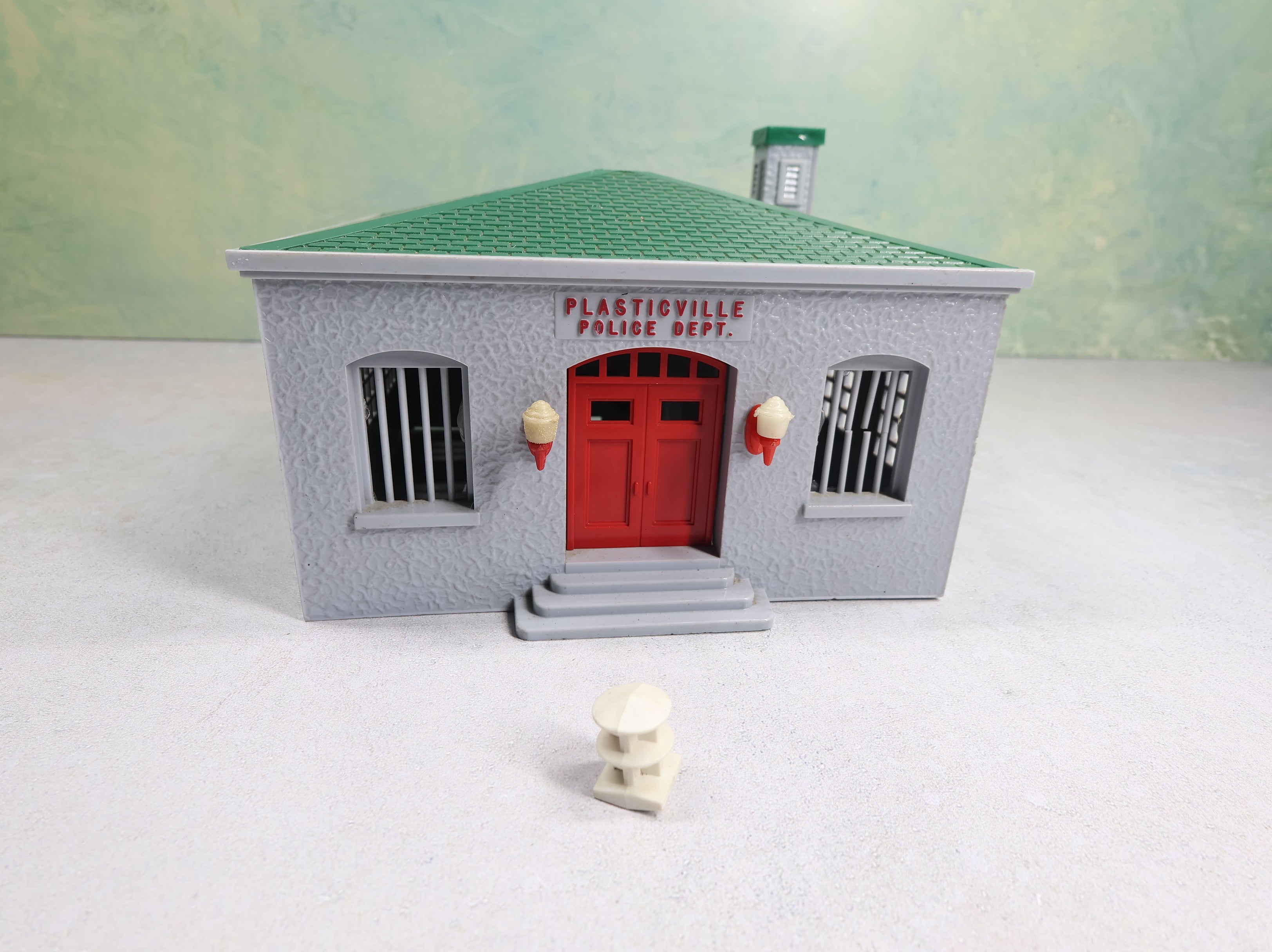 USED Bachmann Plasticville O Police Department