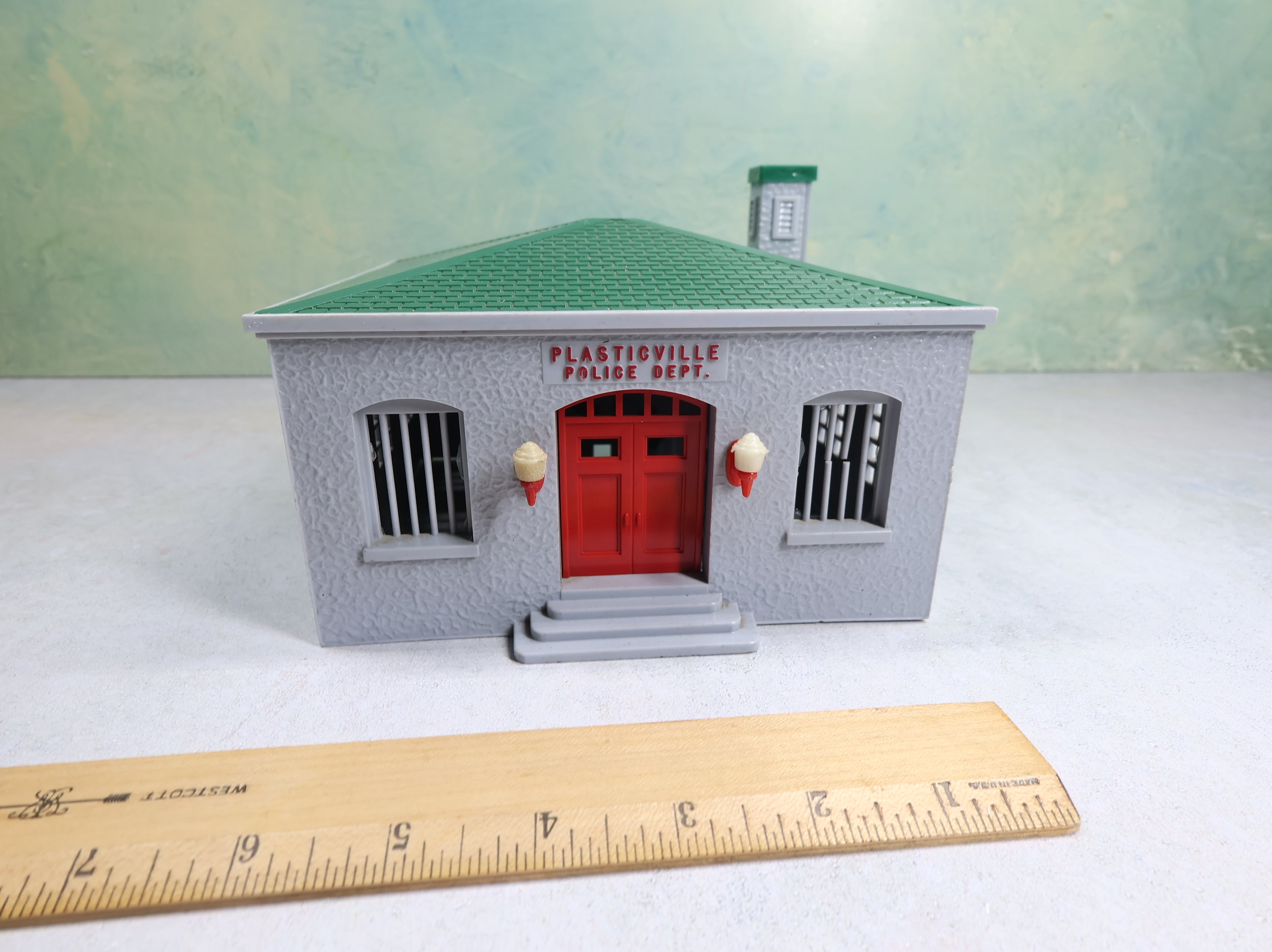 USED Bachmann Plasticville O Police Department