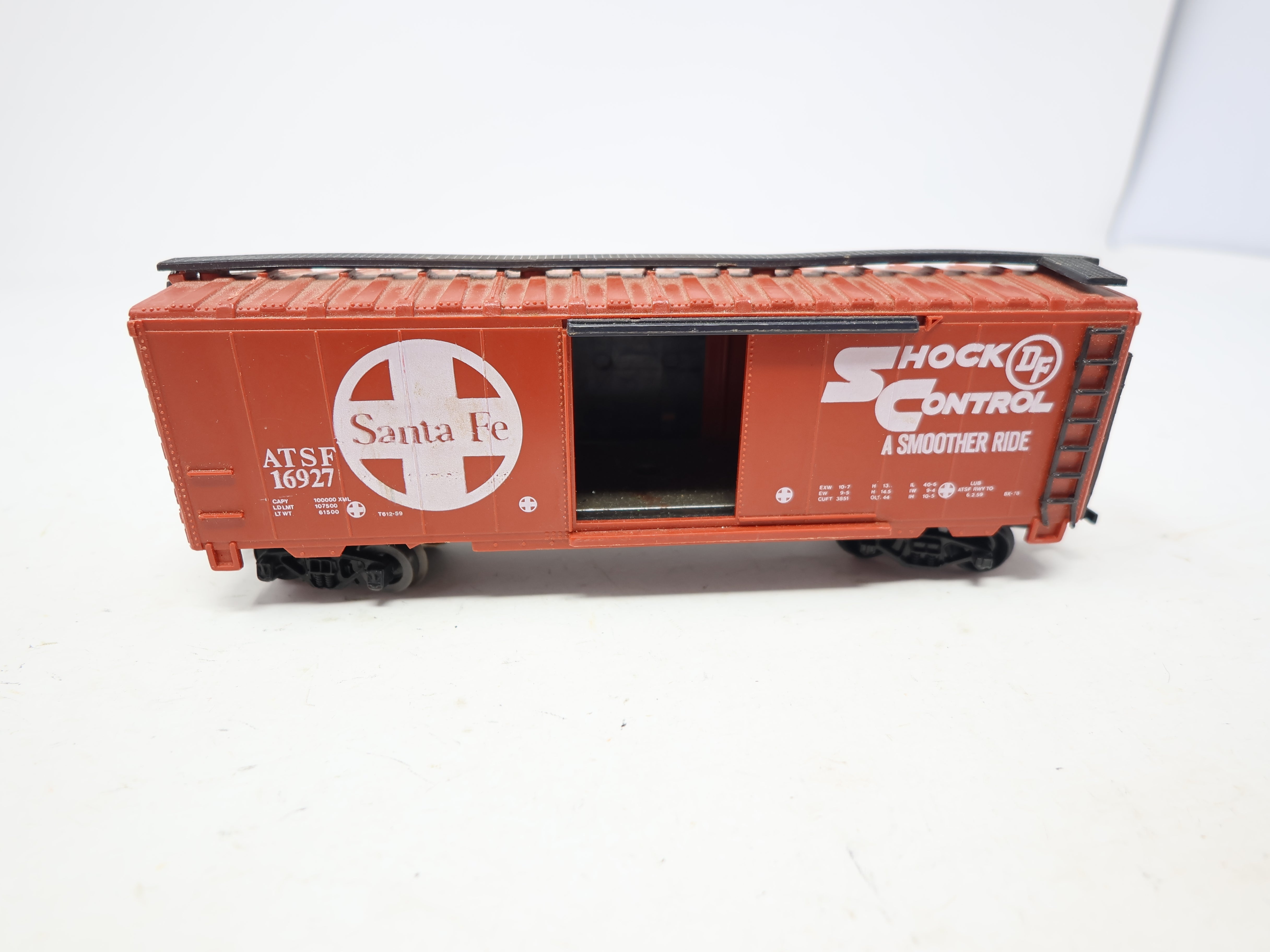 USED Playart HO Scale, 40' Box Car, Santa Fe ATSF #16927