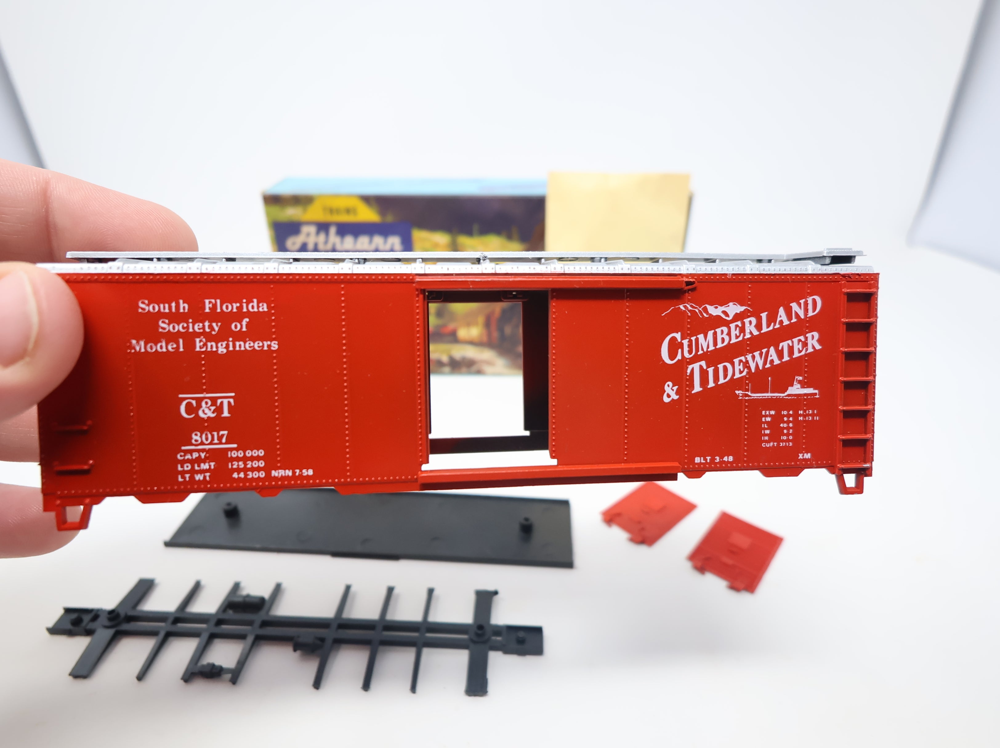 USED Athearn HO Scale 40' Steel Box Car Cumberland & Tidewater C&T #8017 Con-Cor Club Car KIT