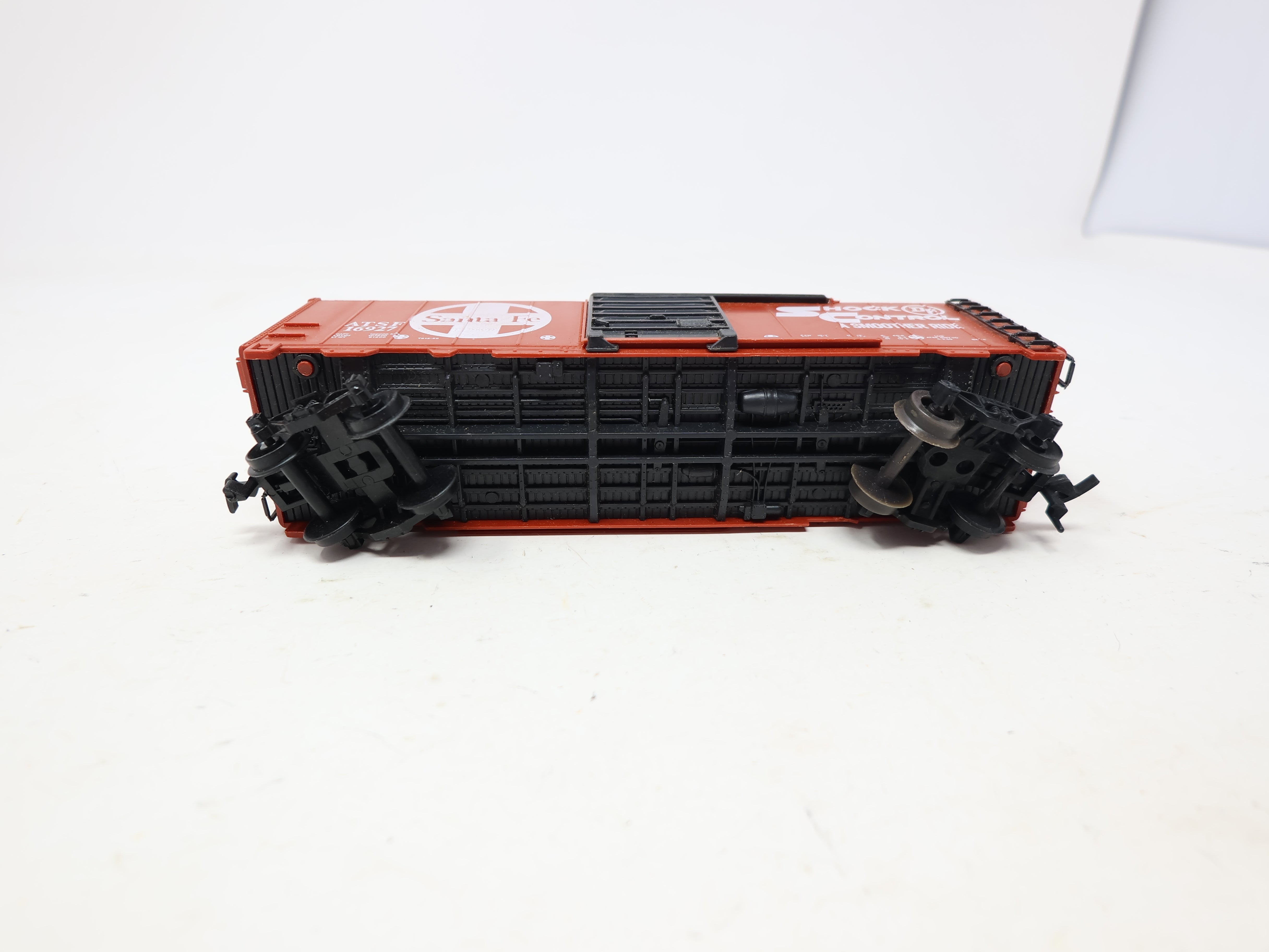 USED Playart HO Scale, 40' Box Car, Santa Fe ATSF #16927