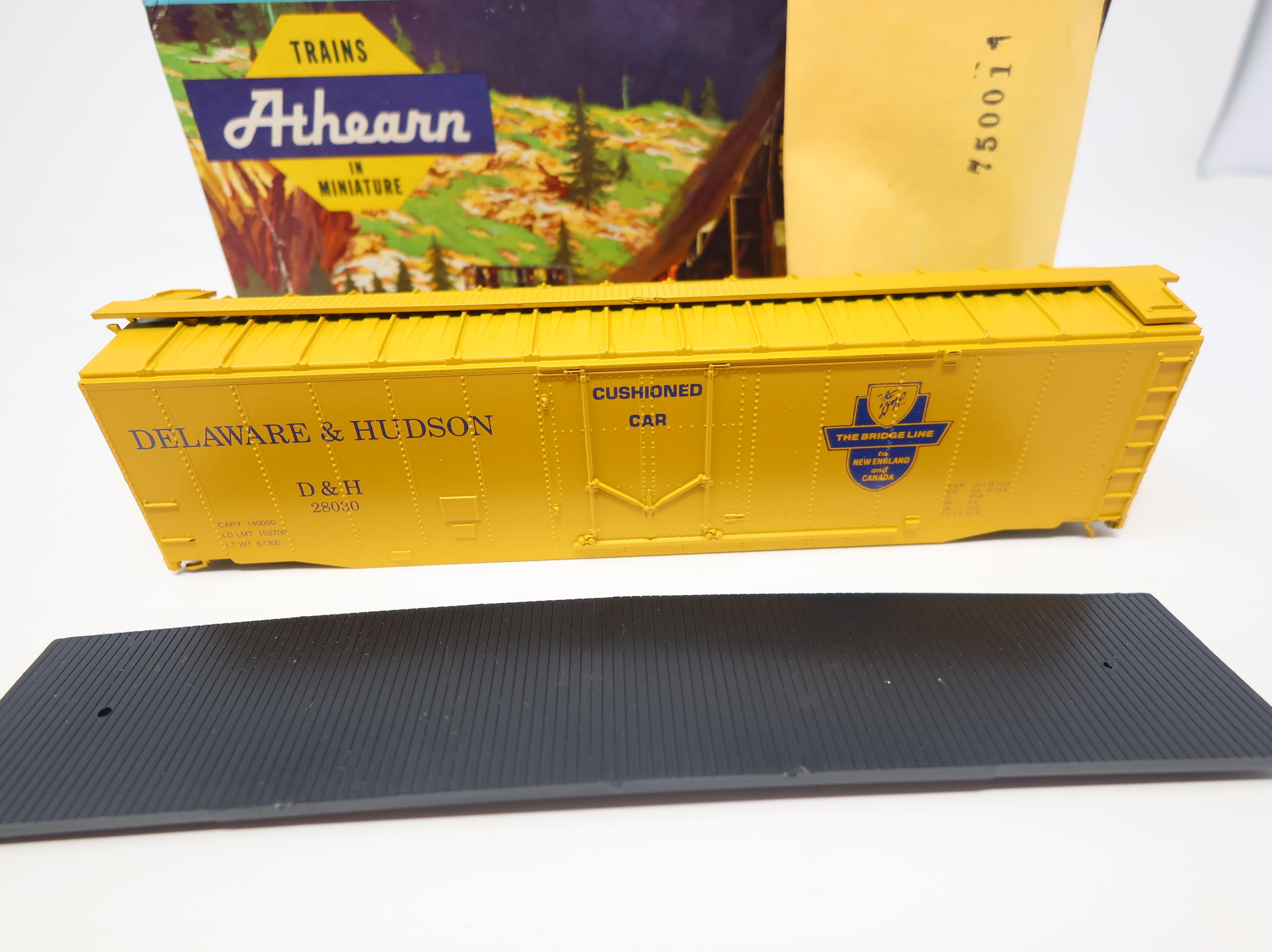 USED Athearn HO Scale 50' Box Car Delaware and Hudson D&H #28030 Custom KIT