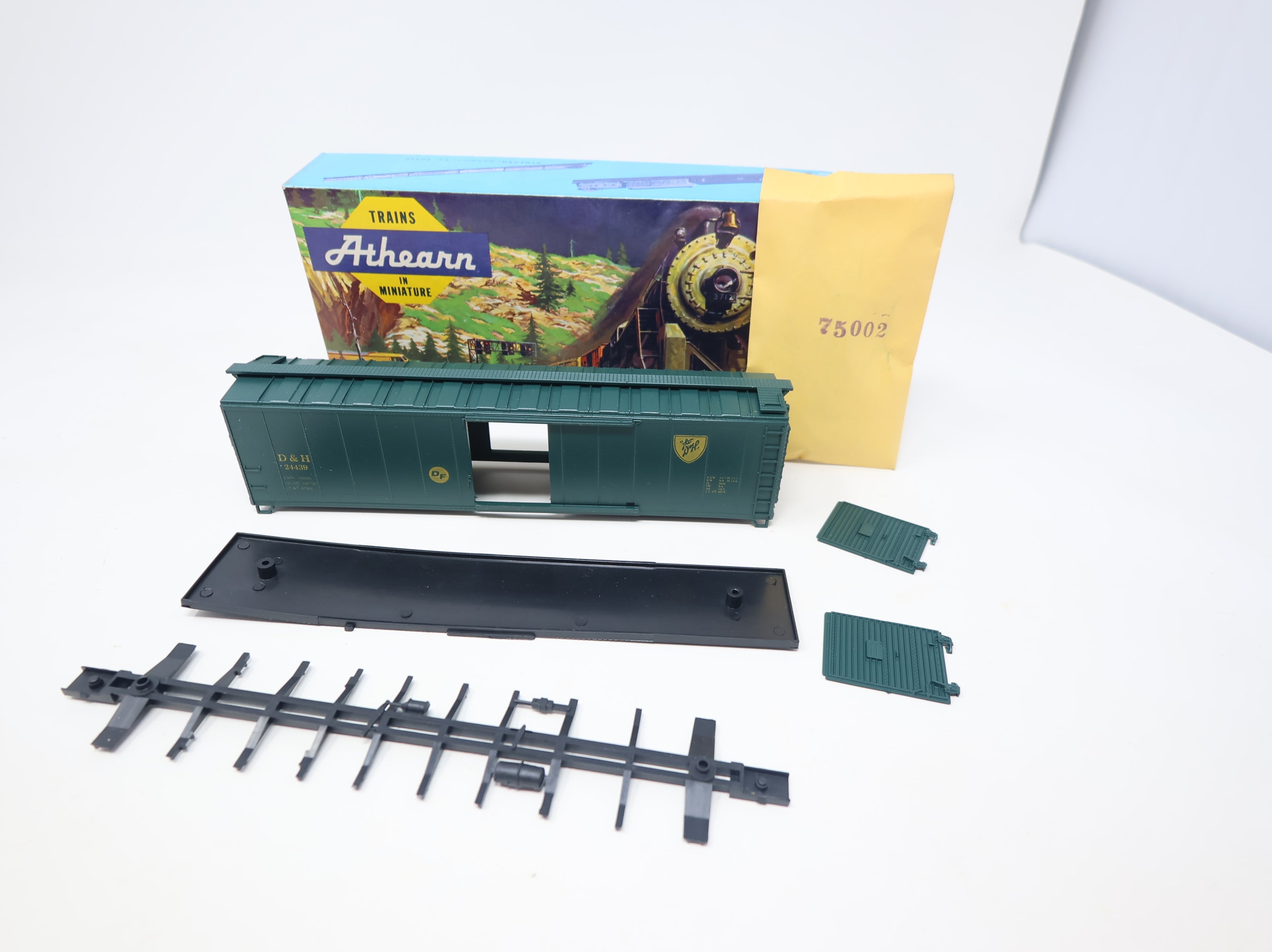 USED Athearn HO Scale 50' Box Car Delaware and Hudson D&H #24439 Custom KIT