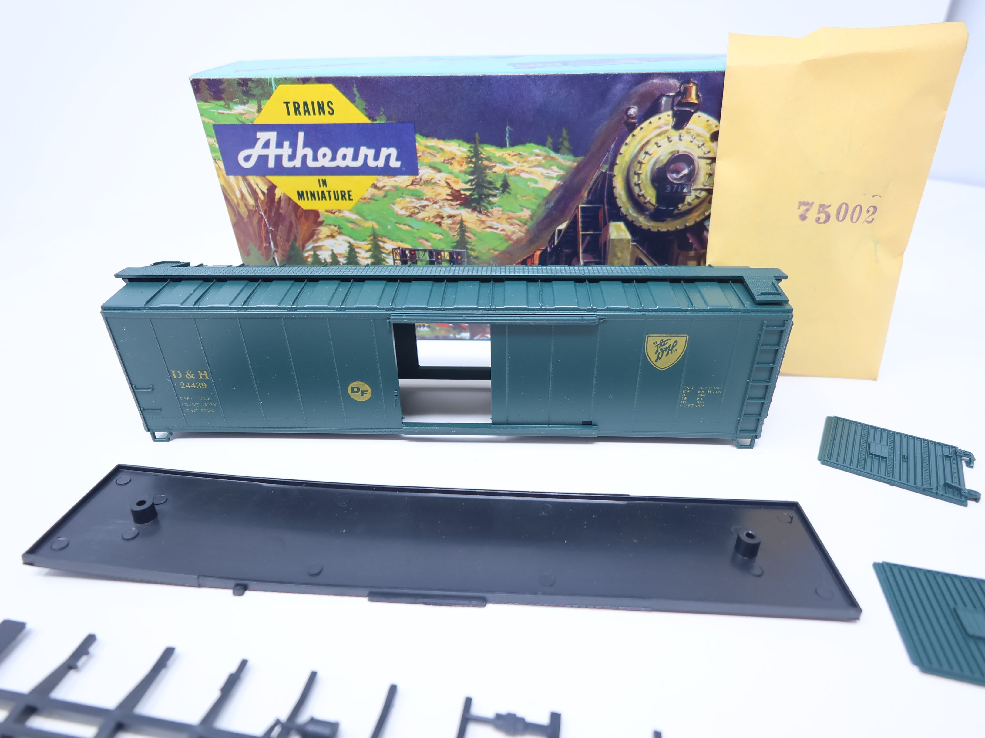 USED Athearn HO Scale 50' Box Car Delaware and Hudson D&H #24439 Custom KIT