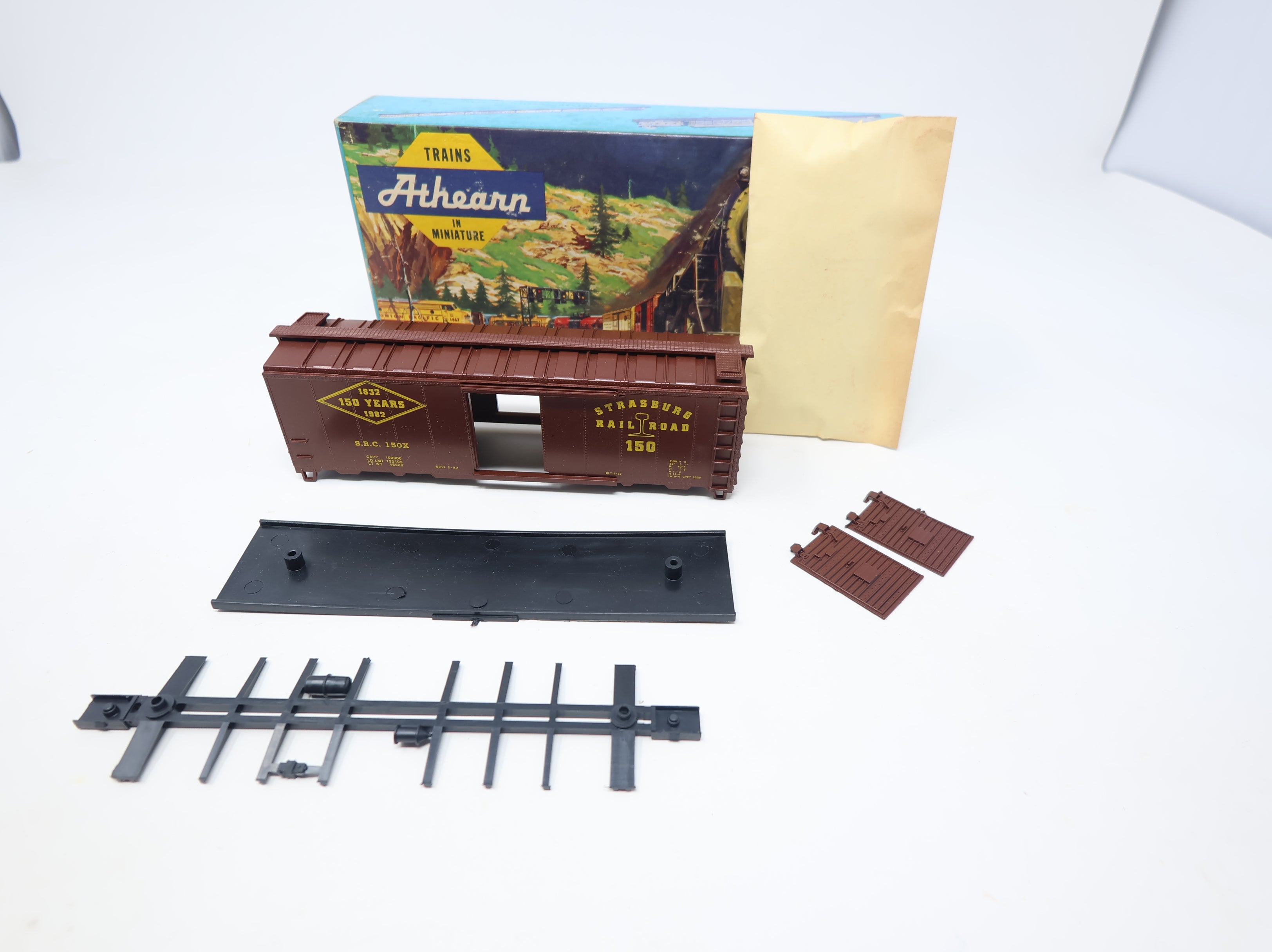 USED Athearn HO Scale Rare 40' Steel Box Car Strasburg Rail Road SRC #150X KIT