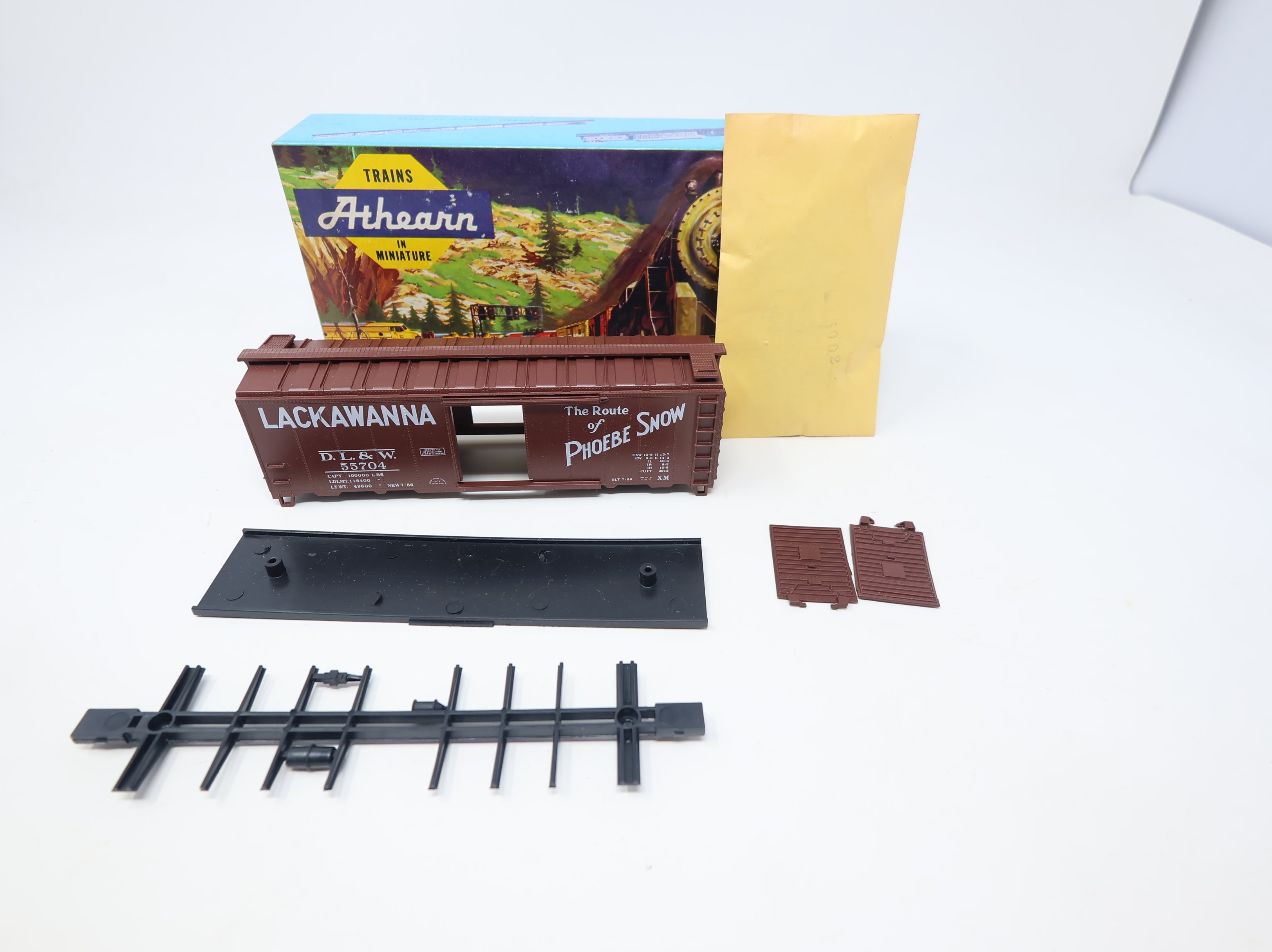 USED Athearn HO Scale 40' Steel Box Car Lackawanna DL&W #55704 Rail Runner Custom KIT