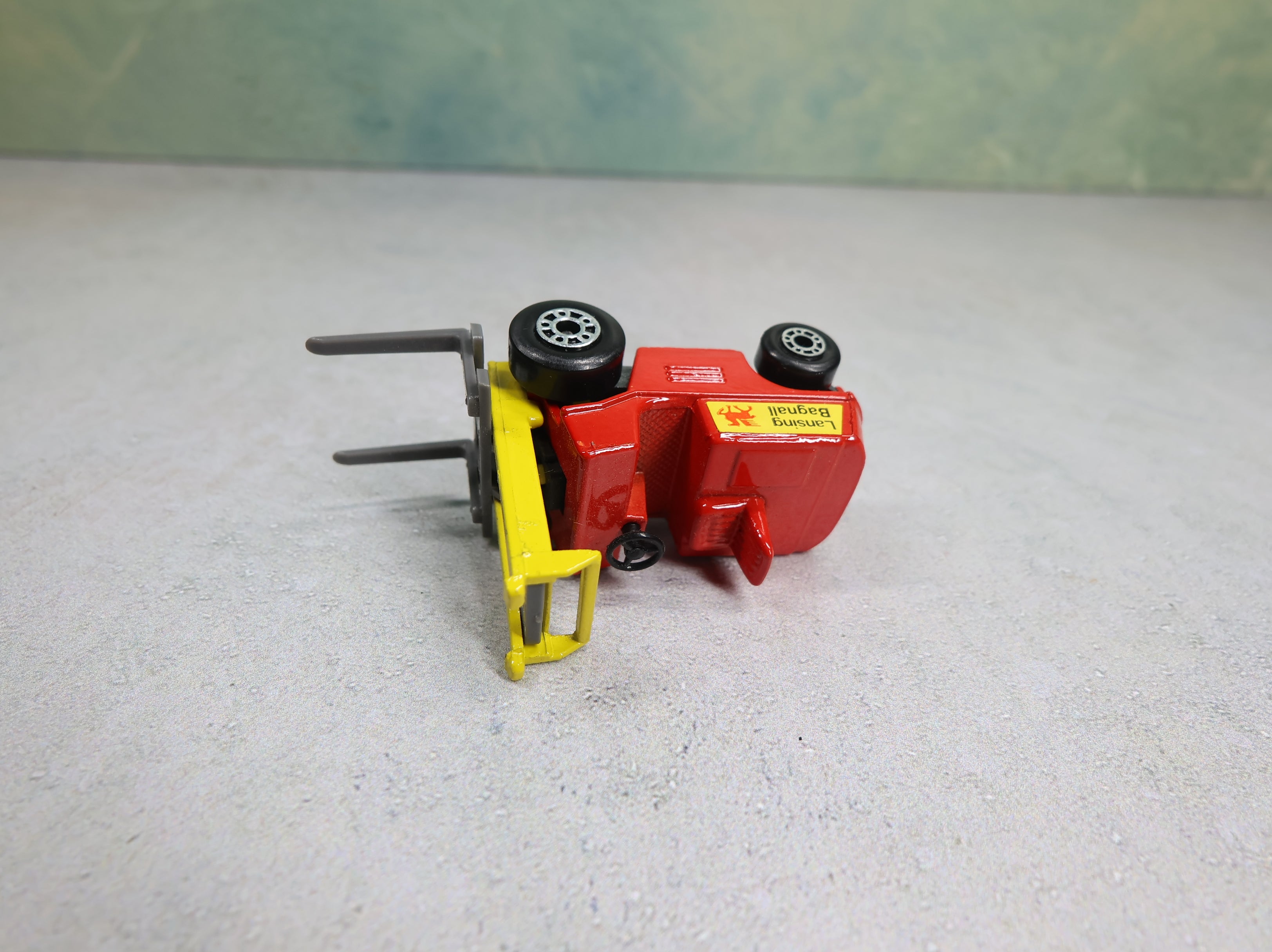 USED Matchbox Superfast Fork Lift 1972