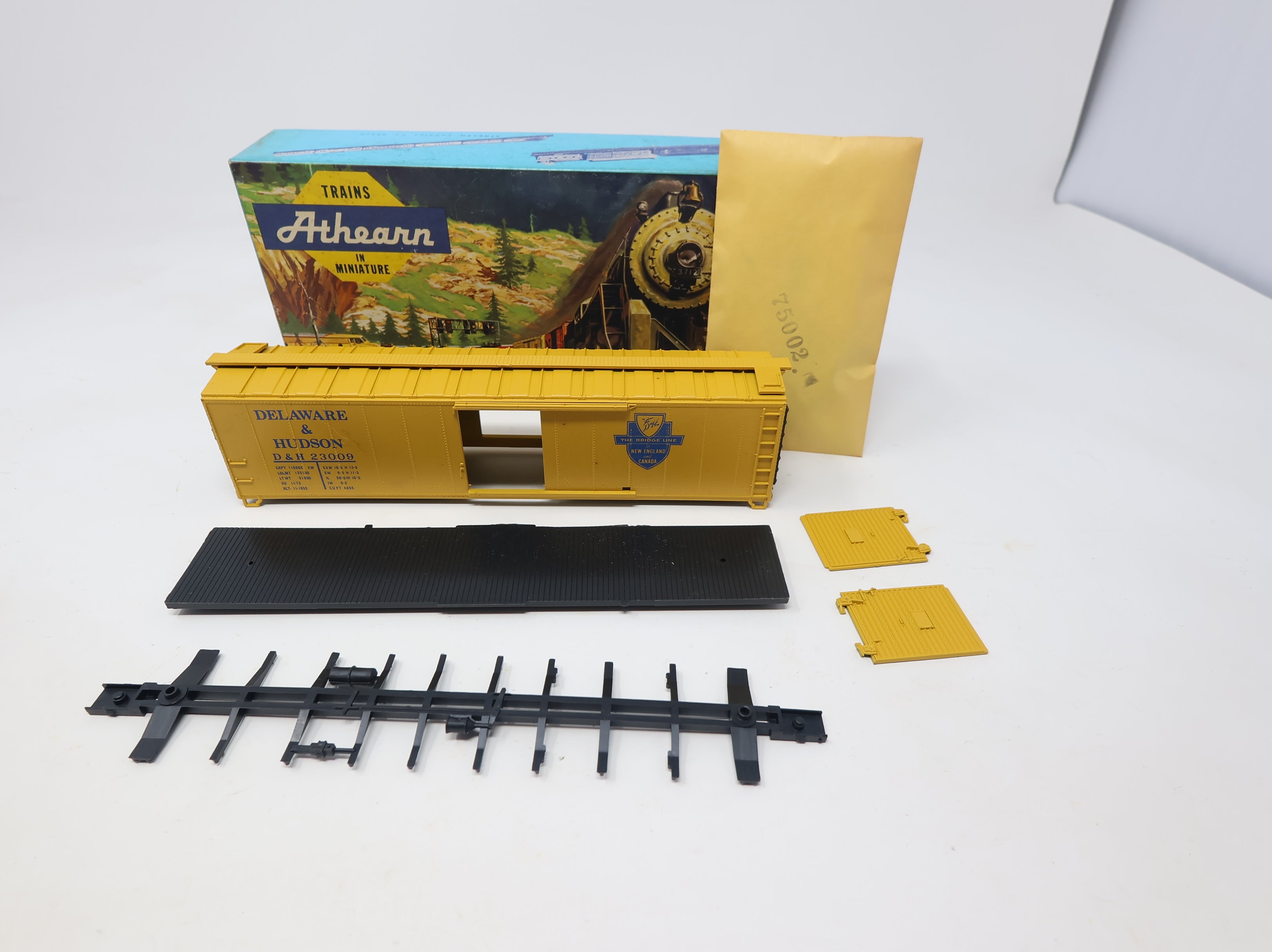 USED Athearn HO Scale 50' Box Car Delaware and Hudson D&H #23009 Bev-Bel KIT