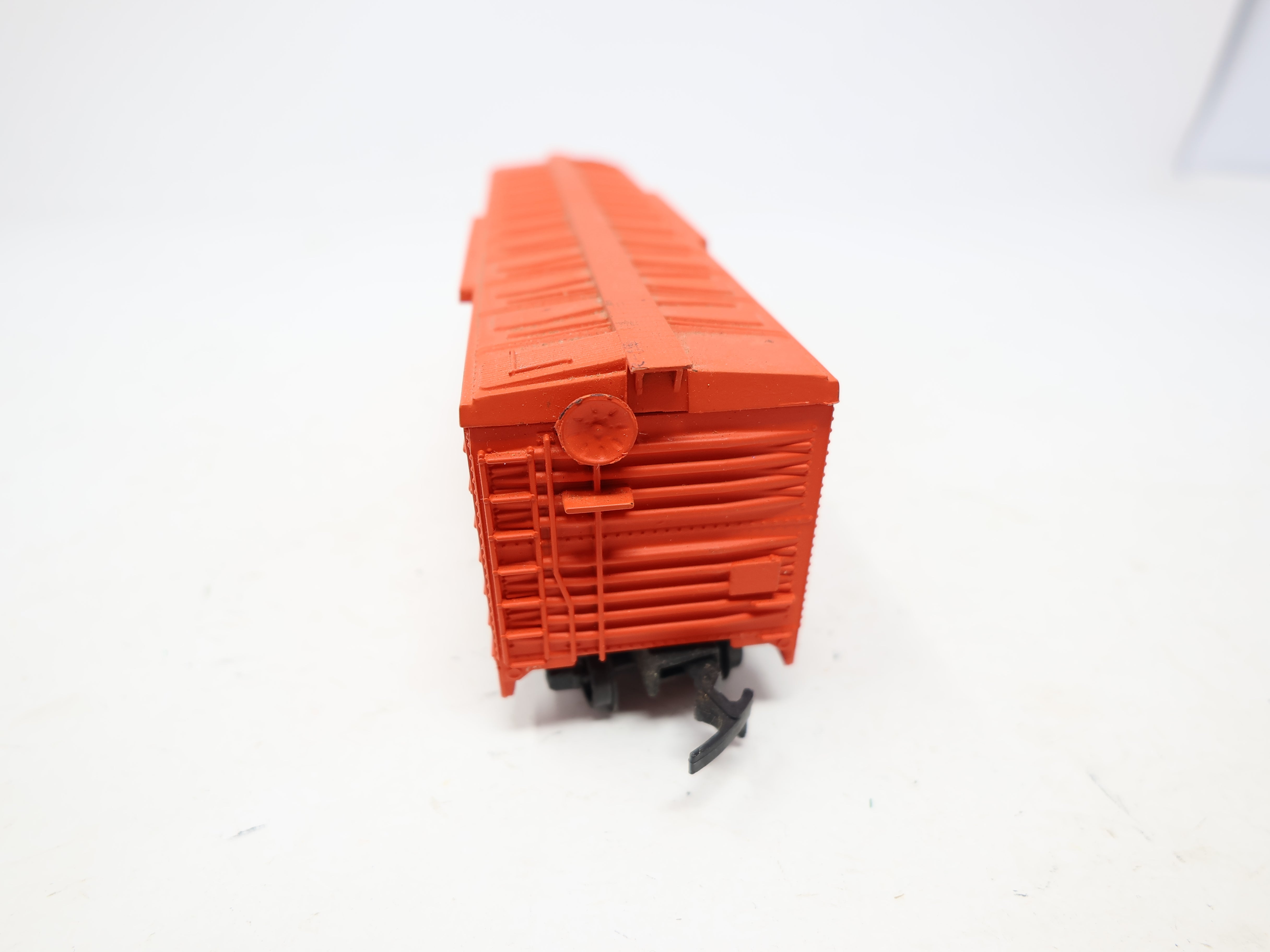 USED REVELL HO Scale, 40' Box Car, New Haven NH #4003